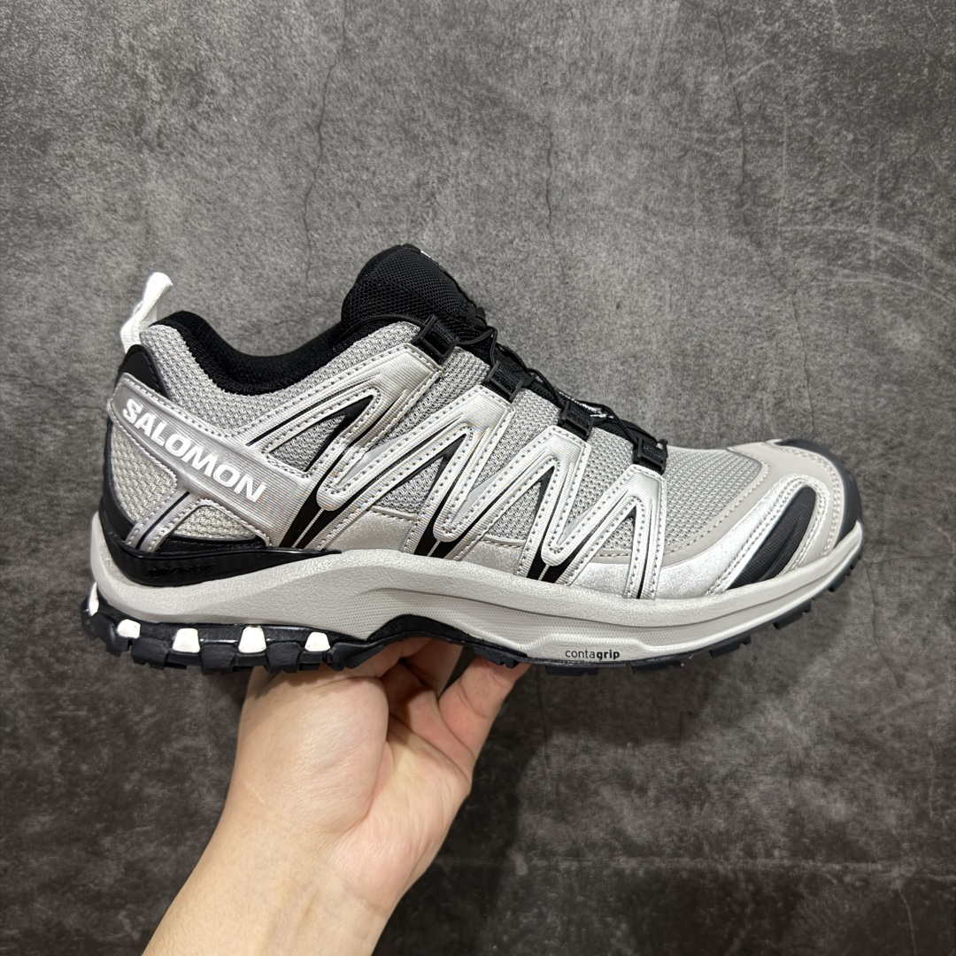 【新M版】SALOMON XA Pro 3D ADV 萨洛蒙潮流越野机能户外功能鞋 全新版本出货 品质 细节 材料实拍肉眼可以见! 售前售后一步到位 纯原外贸平台特供订单 耗时半年巨作 全套原纸板楦头开发 原厂特供网布配套加持 确保原汁原味 完美呈现版型 原档数据独家私模五层组合大底 原装Ortholite轻量化鞋垫 中底布带钢印编号 原厂TPU锁扣 进口港宝加持 后跟自然饱满 还原公司包裹性 鞋面采用SENSIFT贴合技术 全方位贴合包裹脚型 鞋跟部鞋底牵引设计 提供强大的抓地性能 更适应野外崎岖不平的道路 其3D ADVANCED CHASSIS底盘 材料轻量大化 钉齿设计更具稳定性 防护性 鞋底易磨损区运用CONTAGRIP高耐磨材料 应对城市硬质路面长距离跑考验 尺码:36 36.5 37.5 38 38.5 39 40 40.5 41 42 42.5 43 44 44.5 45-选品中心