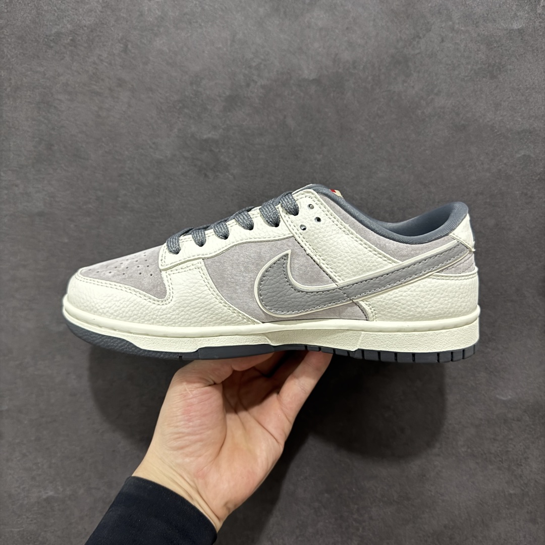  正常放店
【定制版】Nike SB Dunk Low Supreme联名三勾 奶白灰底配色 低帮休闲运