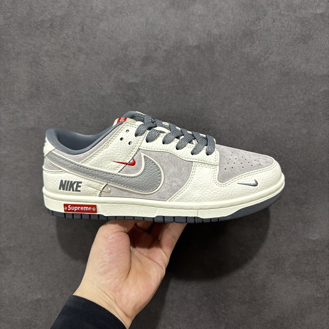  正常放店
【定制版】Nike SB Dunk Low Supreme联名三勾 奶白灰底配色 低帮休闲运