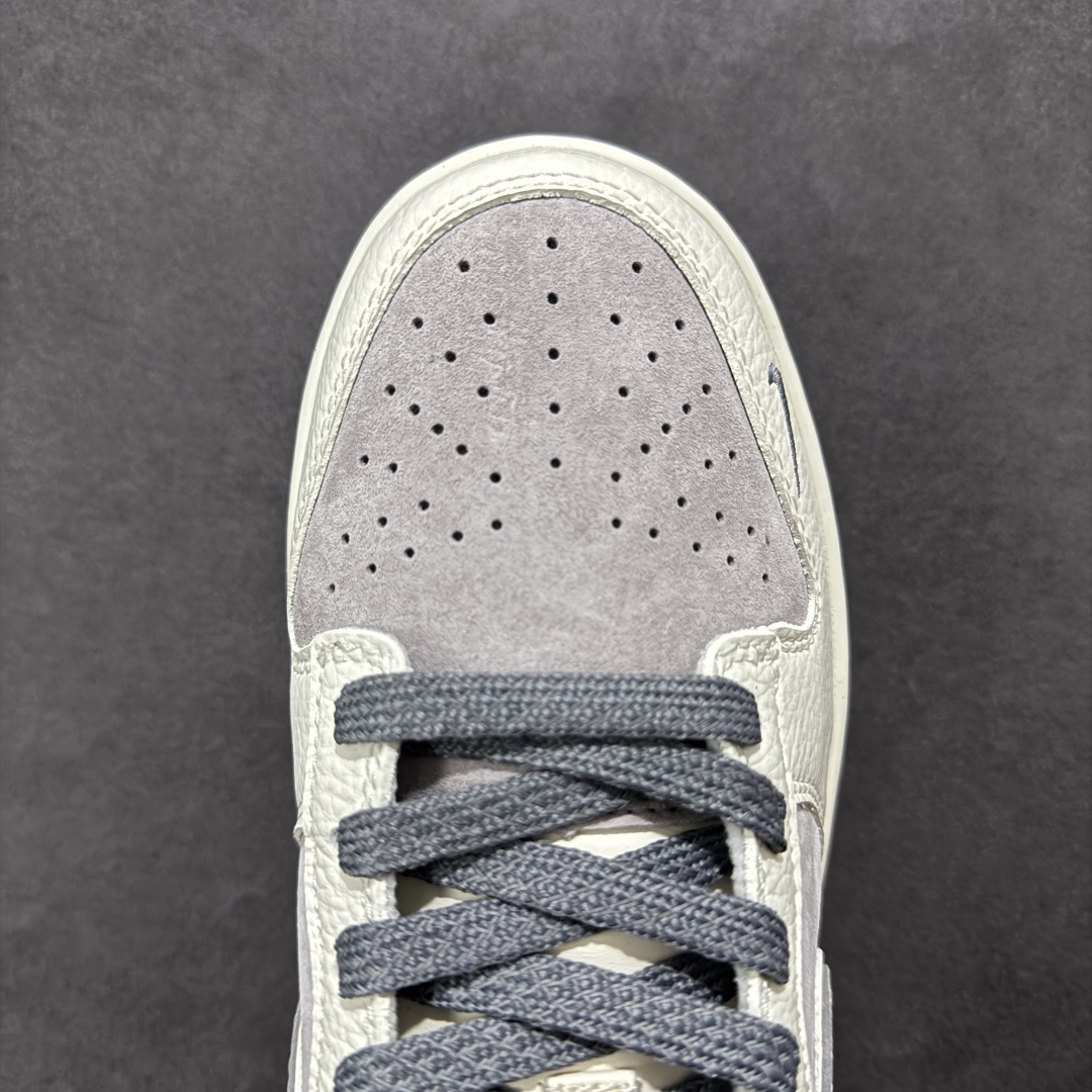  正常放店
【定制版】Nike SB Dunk Low Supreme联名三勾 奶白灰底配色 低帮休闲运