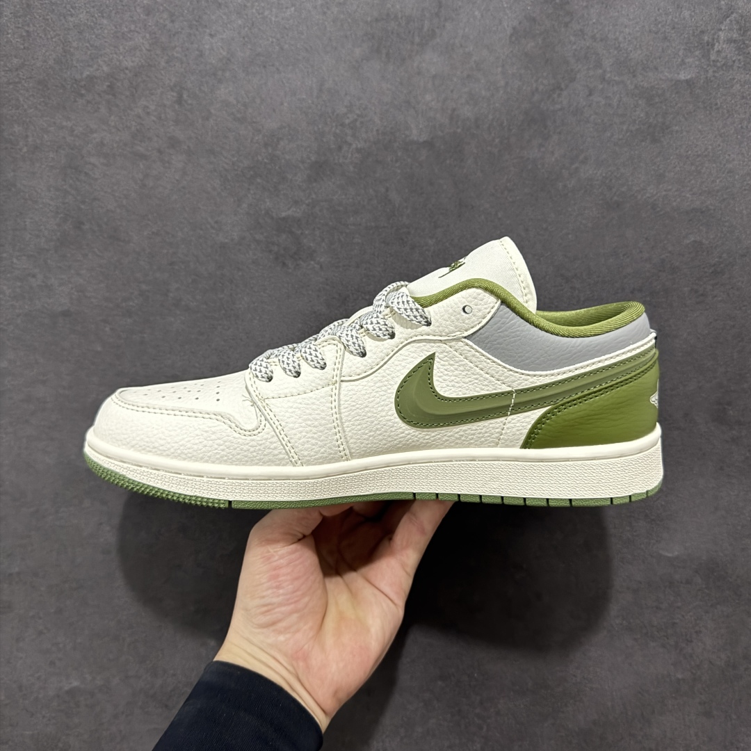 280 【定制版】Air Jordan 1 Low AJ1 乔1 斯图西联名 米绿立体勾 高端定制 低帮复古篮球鞋 XS6086-558