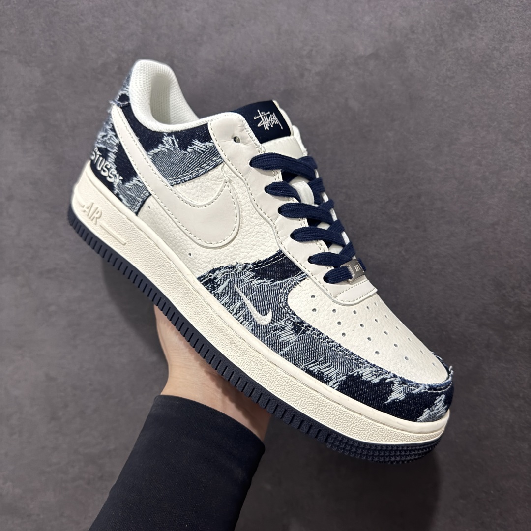  
【定制版】海外限量发售！公司级NIke Air Force 1 '07 Low “斯图西联名——复古