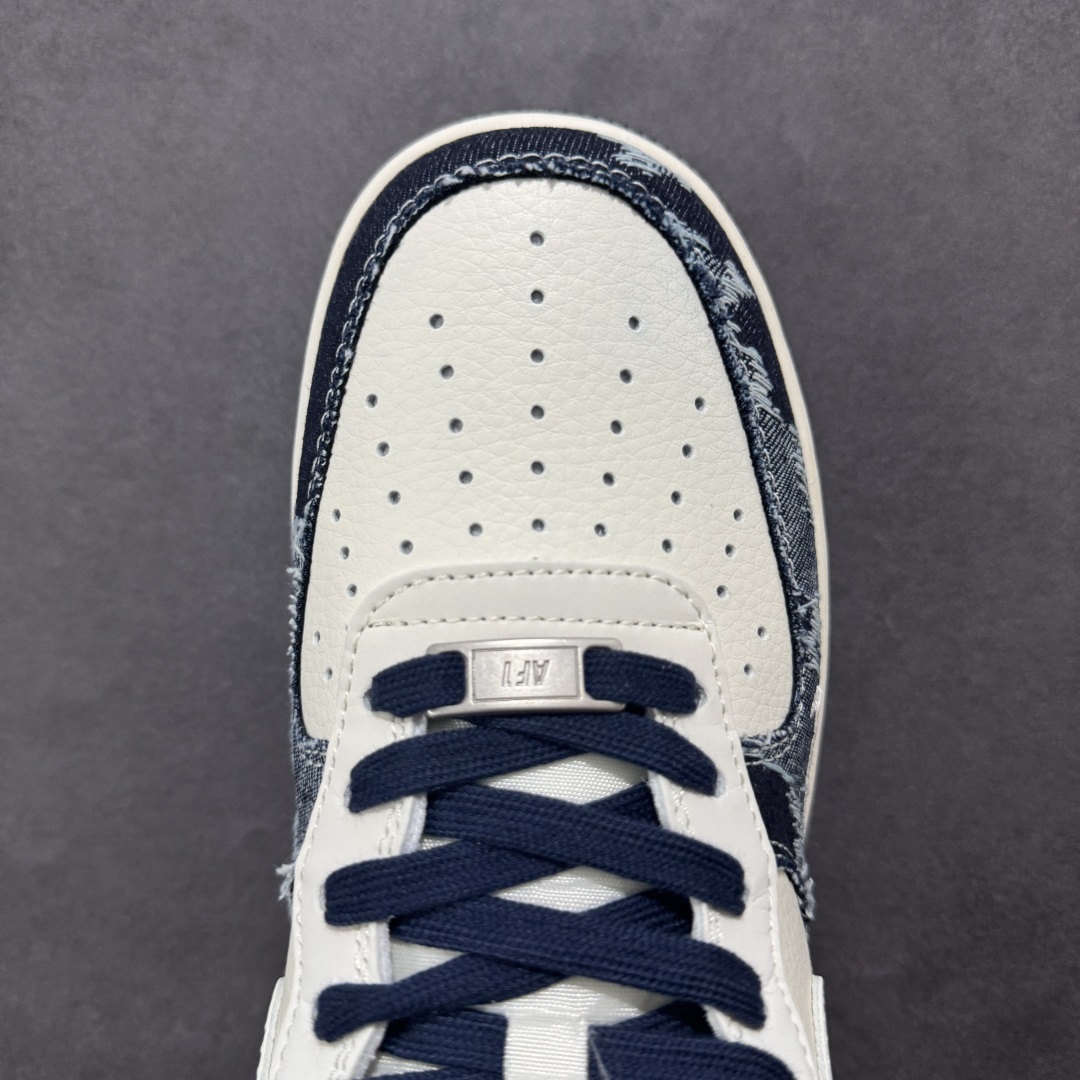  
【定制版】海外限量发售！公司级NIke Air Force 1 '07 Low “斯图西联名——复古