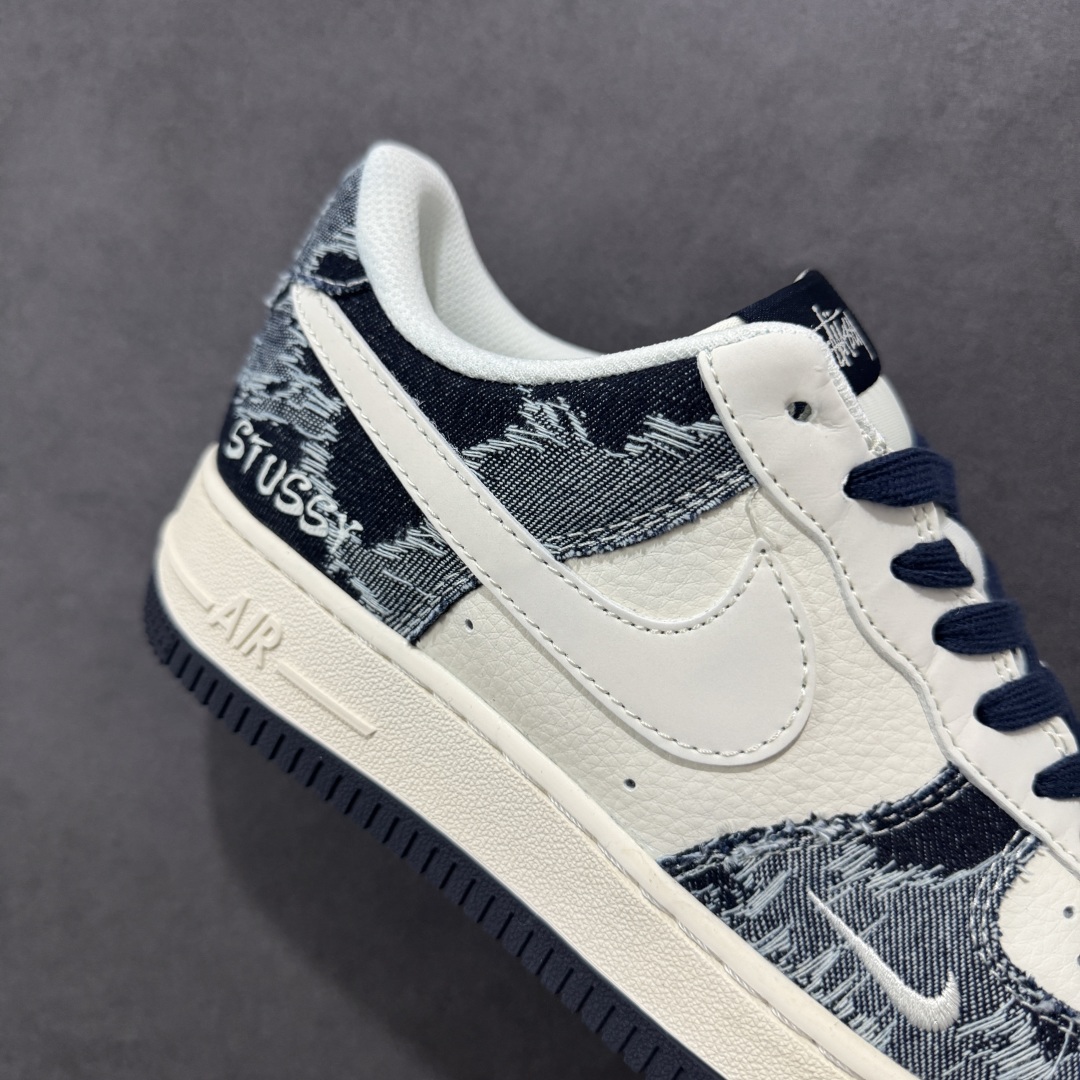  
【定制版】海外限量发售！公司级NIke Air Force 1 '07 Low “斯图西联名——复古
