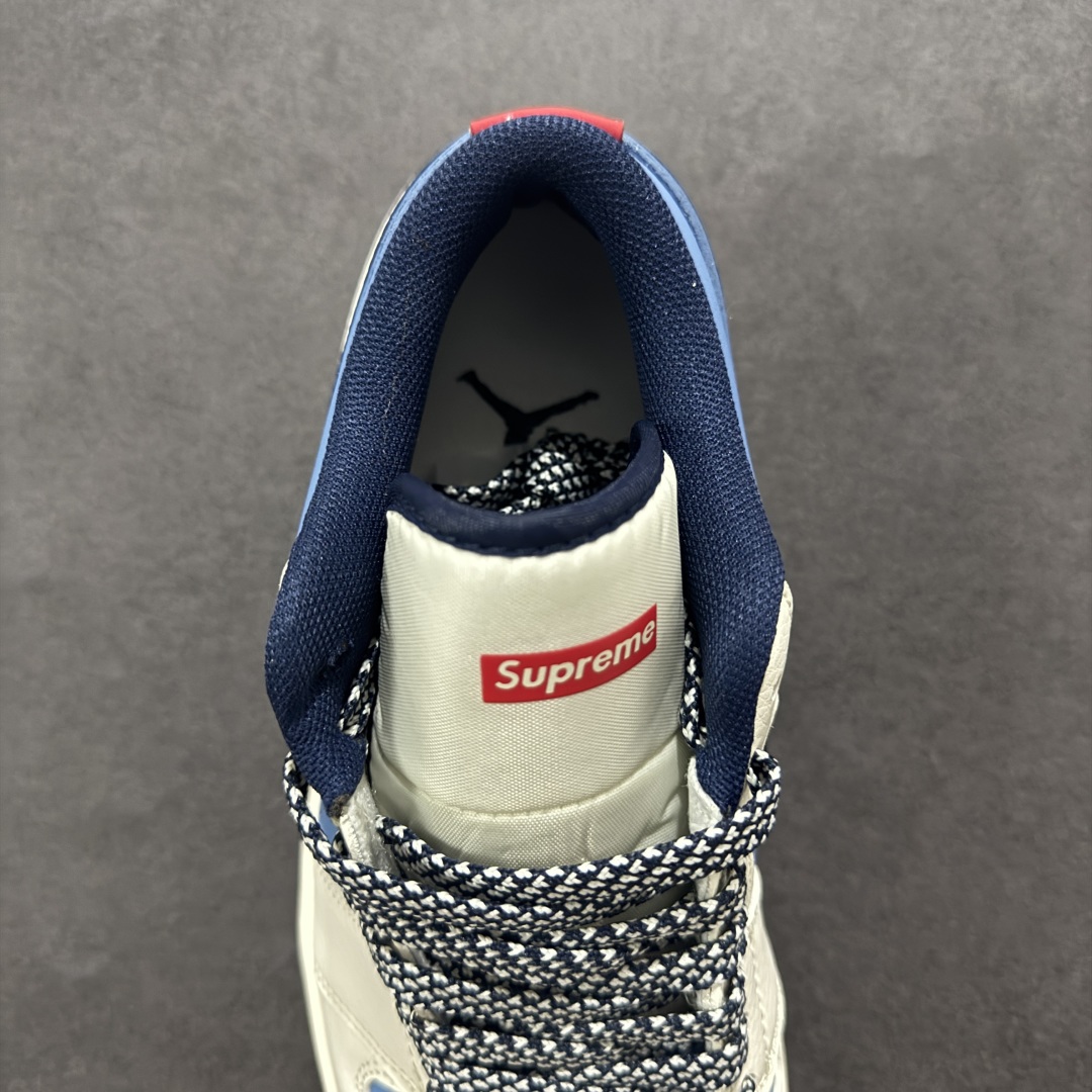 图片[7]-【定制版】Supreme x Air Jordan 1 Low Sup x 乔丹 低帮 联名蓝白红 AJ1 乔丹1代 乔丹篮球鞋系列 鞋身整体以蓝色皮革打造，搭配米白色皮革框架覆盖层，使鞋款十分百搭，鞋身两侧的Swoosh Logo采用深蓝色点缀，后跟Wings Logo辅以红色压印，鞋舌是网眼布材料，增强了透气性，鞋舌上Supreme字样采用红色点缀，鞋头处Nike Swoosh LLogo深蓝色刺绣妆点，后跟印有Supreme字样，彰显联名身份；最后以米白色中底搭配深蓝色橡胶外底完善整体设计收尾。 货号：XX2410-010 尺码：36 36.5 37.5 38 38.5 39 40 40.5 41 42 42.5 43 44 44.5 45-选品中心