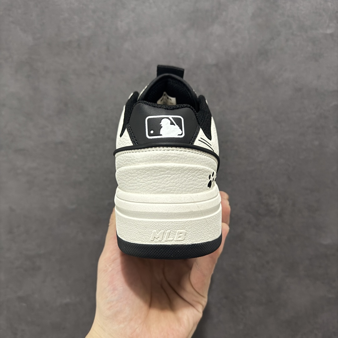 图片[4]-【定制版】MLB Chunky Liner Basic 复古印花学长鞋系列低帮轻量增高厚底百搭休闲运动慢跑鞋板鞋 Korea韩国联名NY美国榄球纽约洋基队限定 韩国代购专供 全套原楦原纸板原厂数据开发 正确中底拉帮中底网布细节 平台代购专供 左脚内置芯片 韩国代购吊牌标贴 独家一比一RB+MD组合大底 高频后跟小人Logo精准对位立体饱满 正确网布加超迁鞋面 转印中底走线紧密 转印Logo工艺表层防刮不掉色 尺码：35 36 36.5 37.5 38 38.5 39 40 40.5 41 42 42.5 43 44 45-选品中心