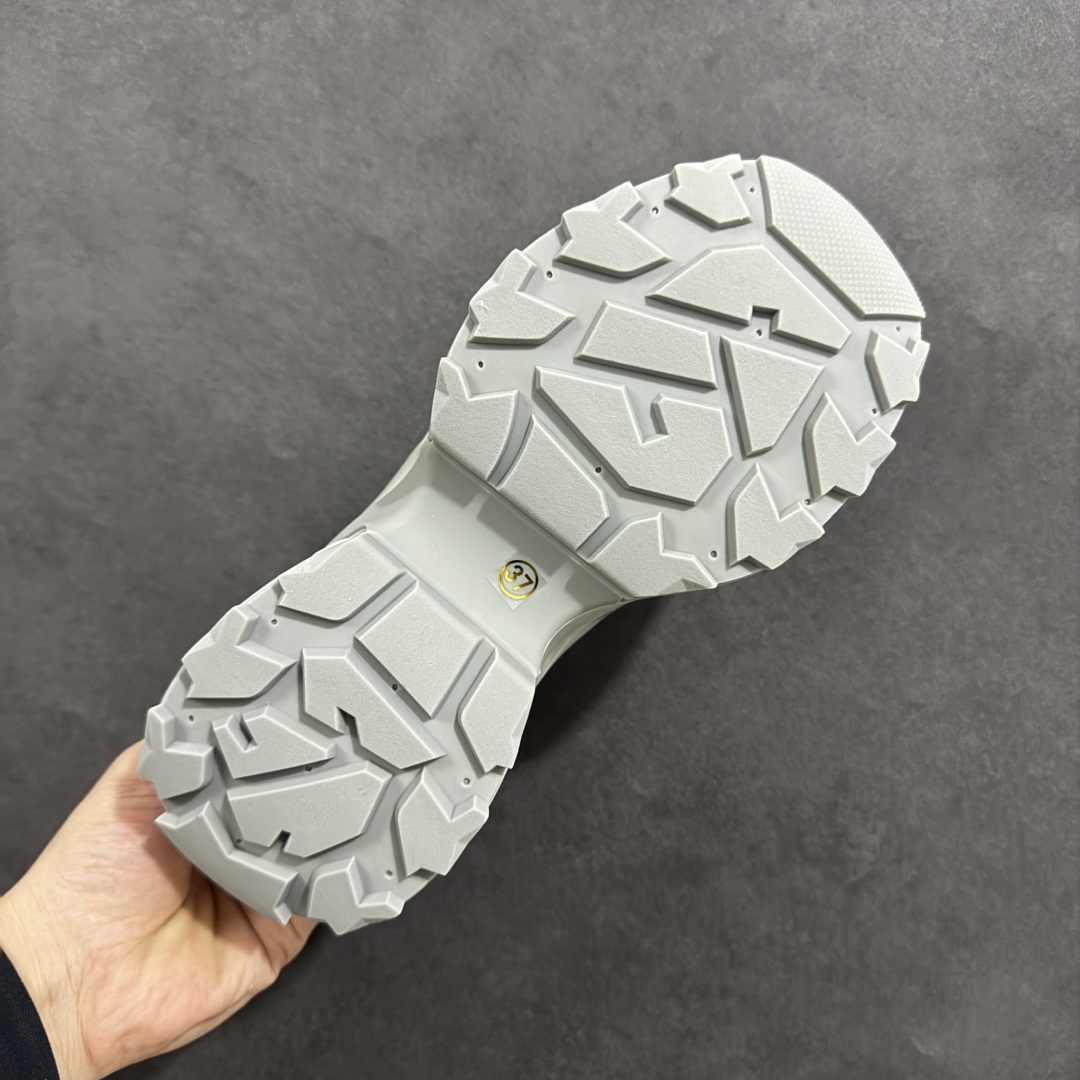 图片[9]-【公司级】GG-CC 2025新款厚底增高休闲运动老爹鞋系列 #广东大厂出品 7CM厚底增高 星河粒子 银白粉色 银角大王 完美细节 25ss春季新款厚底增高 大长腿 时髦look轻松定格 不费力展现率性氛围 高档银盒 酷帅机能风不规则设计大底 拼色造型设计 轻便舒适百搭 GGCC银白配色好温柔 三层组合月牙底 柔软有弹性的月牙底和增加舒适度显腿长的7cm增高 长时间走路和站立都不累脚舒适度和少女感 厚底增高 不管怎么搭都好看~ 尺码： 35 36 37 38 39 40-选品中心