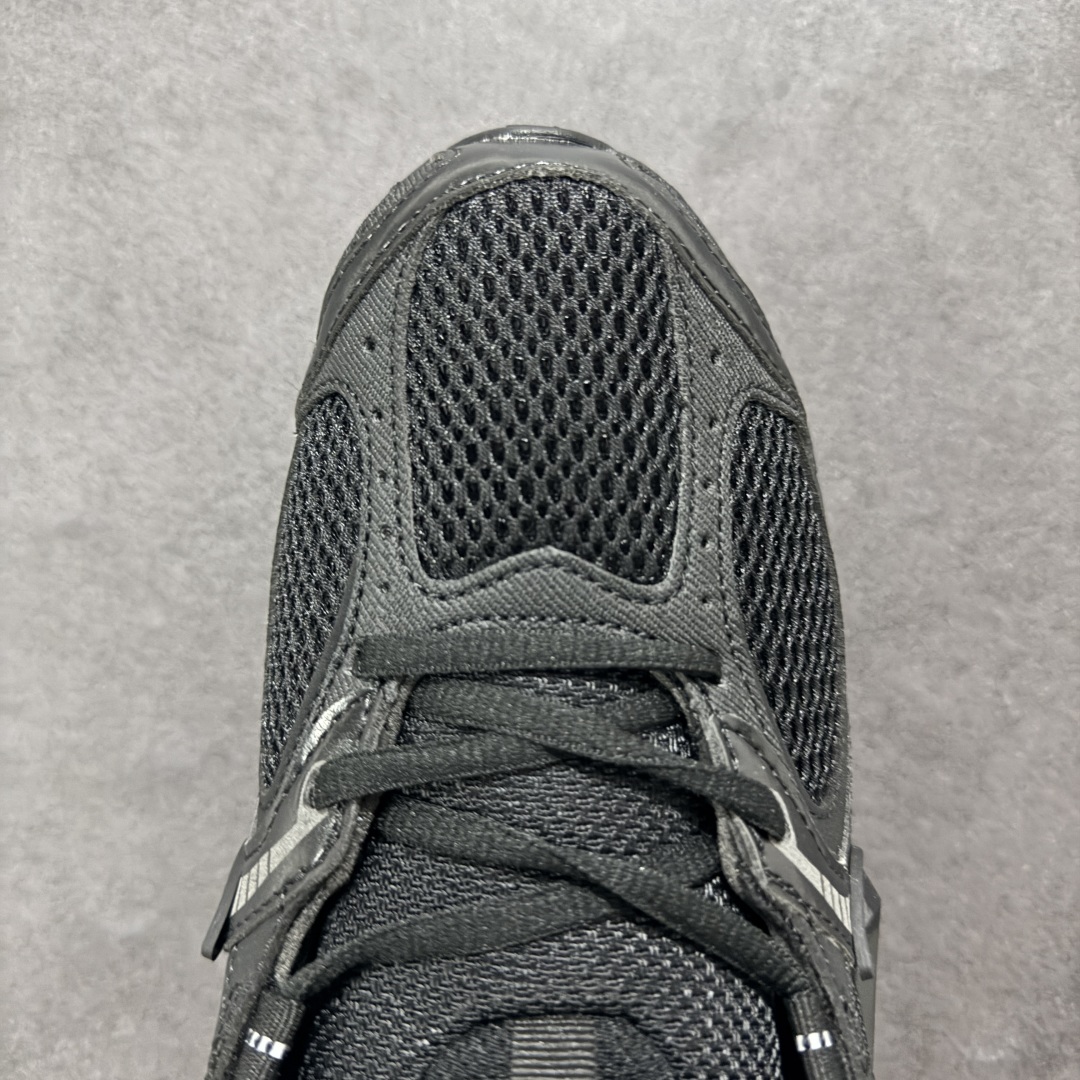 图片[8]-【公司级】NK V5 RNR 舒适百搭防滑耐磨低帮跑步鞋 HJ5228-001 舒适有型适合日常穿着 该鞋款延续千禧年经典设计搭载泡绵中底 厚实而轻盈匠心细节巧搭立体耐克勾标志焕新演绎复古跑鞋 鞋款从千禧年美学汲取灵感 混搭多种材质突显层次感立体感和传统跑步风范 尺码：36 36.5 37.5 38 38.5 39 40 40.5 41 42 42.5 43 44 44.5 45-选品中心