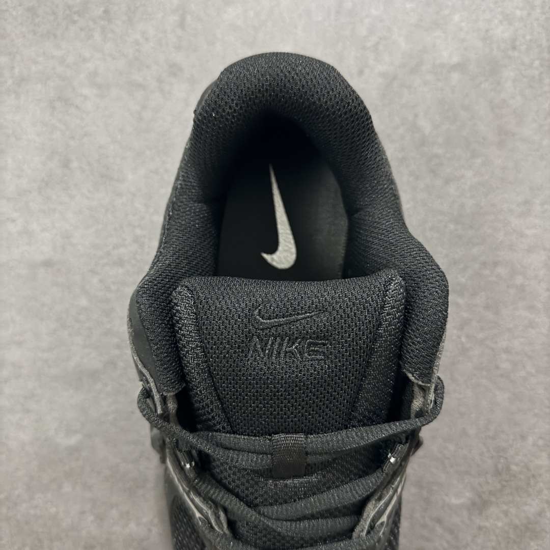 图片[7]-【公司级】NK V5 RNR 舒适百搭防滑耐磨低帮跑步鞋 HJ5228-001 舒适有型适合日常穿着 该鞋款延续千禧年经典设计搭载泡绵中底 厚实而轻盈匠心细节巧搭立体耐克勾标志焕新演绎复古跑鞋 鞋款从千禧年美学汲取灵感 混搭多种材质突显层次感立体感和传统跑步风范 尺码：36 36.5 37.5 38 38.5 39 40 40.5 41 42 42.5 43 44 44.5 45-选品中心