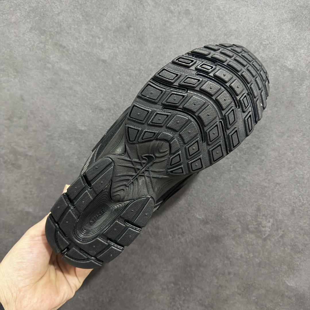 图片[9]-【公司级】NK V5 RNR 舒适百搭防滑耐磨低帮跑步鞋 HJ5228-001 舒适有型适合日常穿着 该鞋款延续千禧年经典设计搭载泡绵中底 厚实而轻盈匠心细节巧搭立体耐克勾标志焕新演绎复古跑鞋 鞋款从千禧年美学汲取灵感 混搭多种材质突显层次感立体感和传统跑步风范 尺码：36 36.5 37.5 38 38.5 39 40 40.5 41 42 42.5 43 44 44.5 45-选品中心