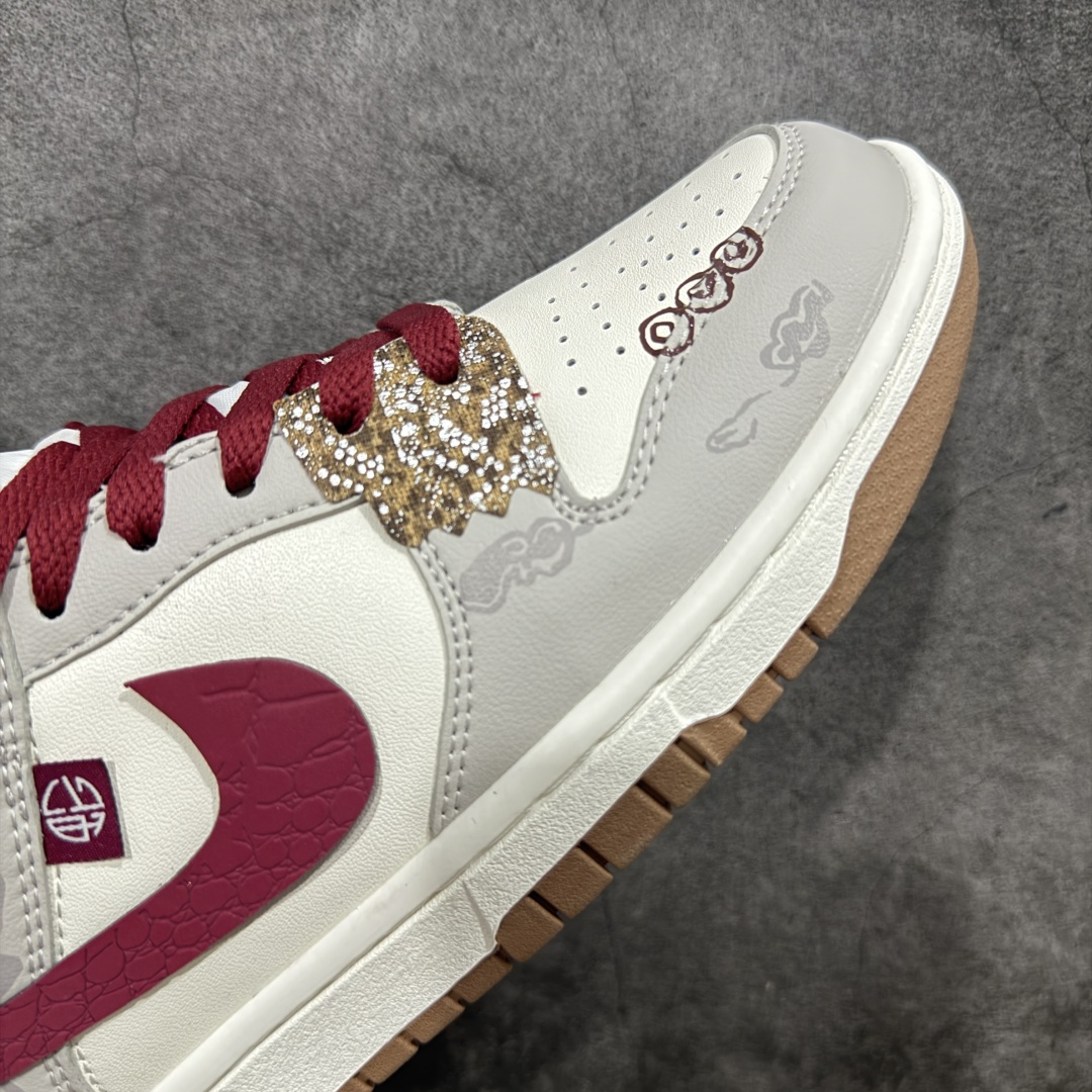  
【FS礼盒版】Nike SB Dunk Low 环岁之礼
纯原大厂出品 极力推荐
原装头层材料 独家