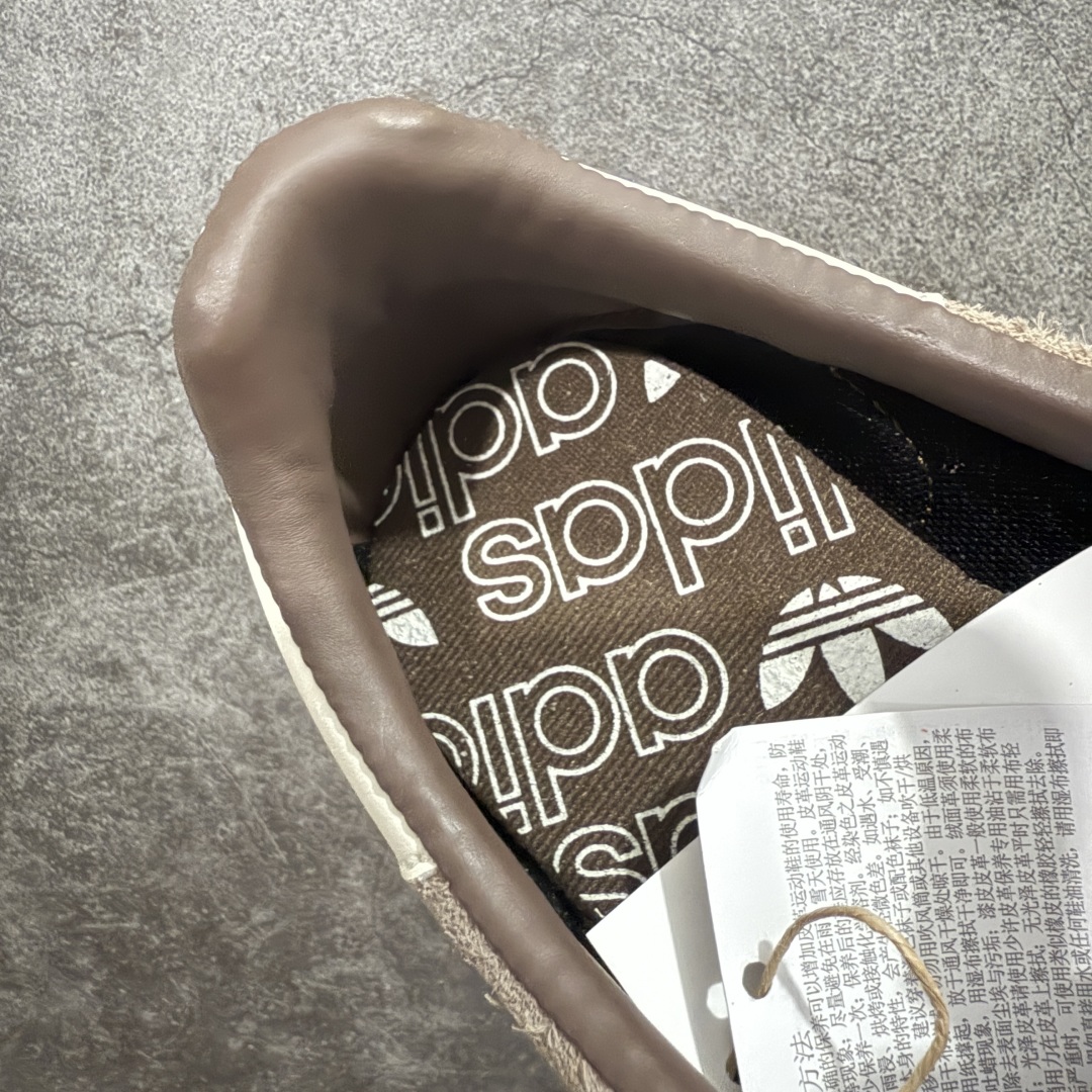 图片[7]-【K8纯原版】Adidas Handball Spezial 阿迪达斯经典款牛皮复古休闲板鞋 棕白生胶 IF6490 原厂原档案开发出品 皮料切割干净无任何毛边 鞋型细节完美 超高清洁度 市场最高版本 尺码：35.5 36 36.5 37 38 38.5 39 40 40.5 41 42 42.5 43 44 44.5 45-选品中心