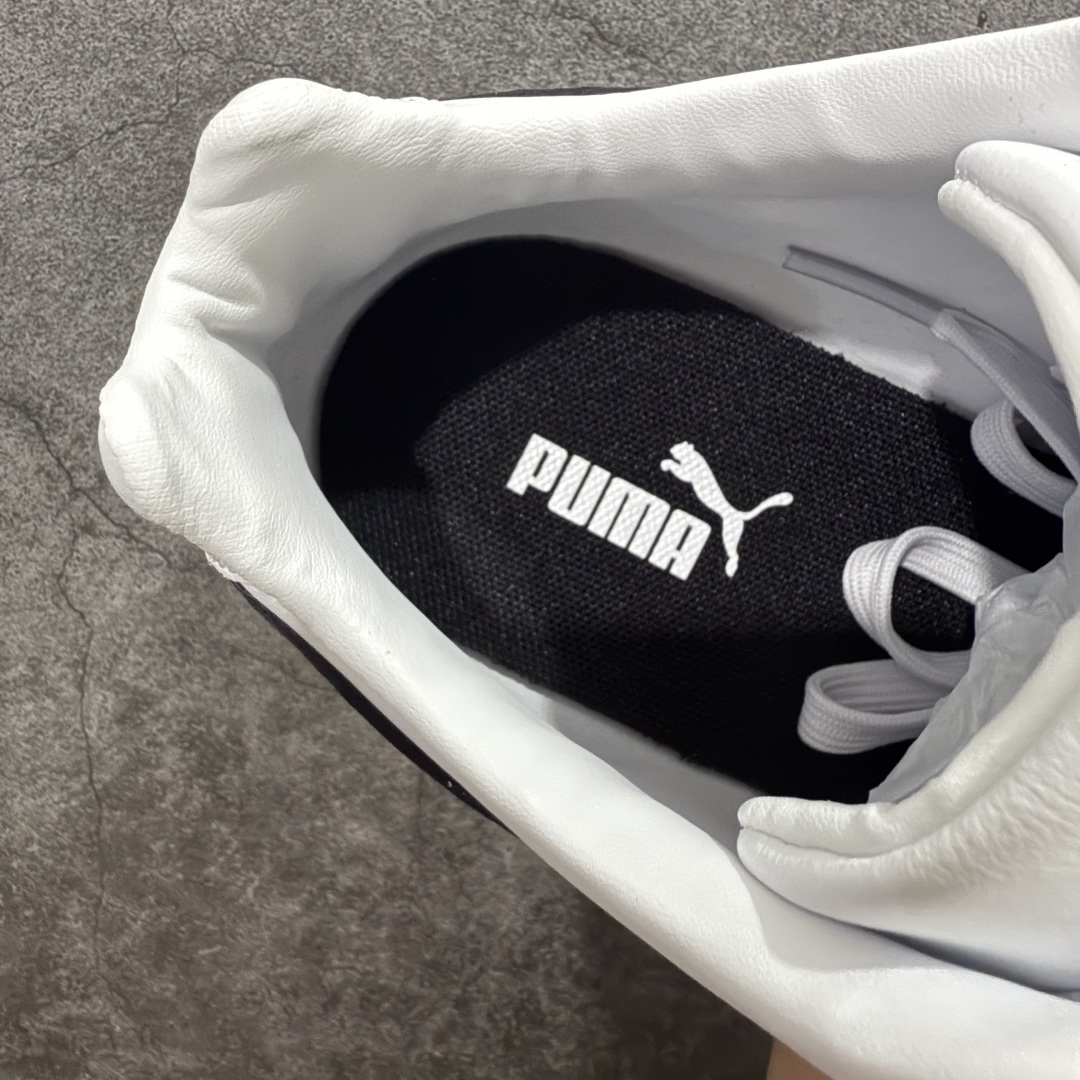 图片[7]-【Top纯原版】彪马PUMA Speedcat Archive Speed Cat系列美拉德风 舒适百搭 防滑耐磨 低帮 生活休闲鞋 男女同款 白黑皮面 401603-02 目前市场最优版本 无论是版型 细节 烫金走线 完全碾压市场任意版本 欢迎对比🆚 工厂耗时3个月开发 原装档案原数据纸版楦型 采用固色翻毛皮鞋面材质(正确二次成型\’猛帮\’成型工艺🆚区别市面版本!!) 外置原数据开发轻量耐磨橡胶大底💪🏻 全球知名运动品牌PUMA宝马赛车系列 融合了宝马车队的标志性配色 以趣味十足又前卫复古的设计引领潮流 将赛道精神融入街头时尚 开启前卫竞速之旅 主打前卫复古风 Roma鞋款的鞋侧以复古的流线造型 缀以宝马经典Logo 巧妙吸睛 而Speedcat鞋款以亮眼三色条纹元素缀以舒适鞋面 赋予了独特的个性美学 演绎赛车的无尽能量 尺码：36-45-选品中心