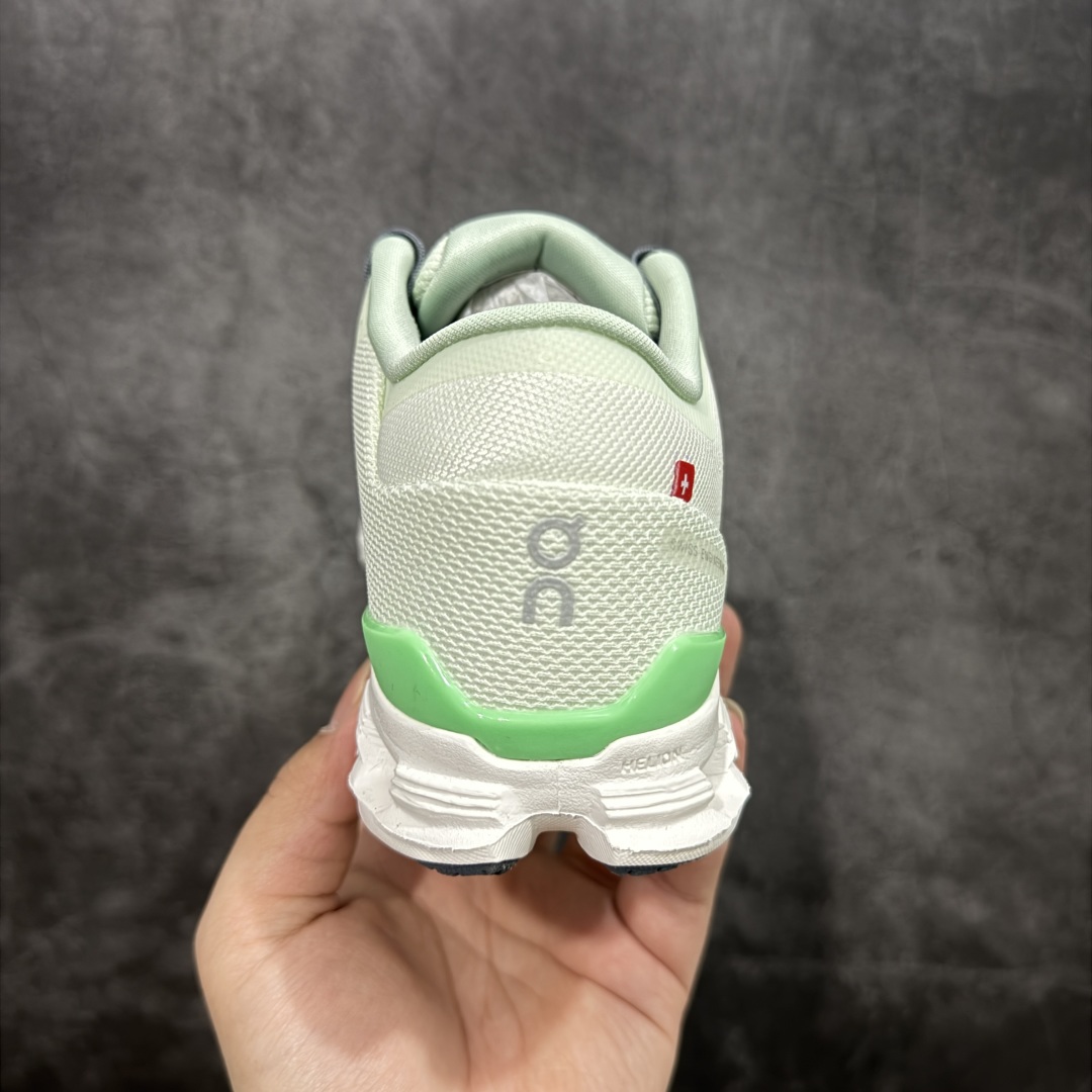 图片[4]-【PE版本】瑞士运动品牌 昂跑 ON Running Cloud X 4 克劳德X4系列低帮轻量舒适休闲运动鞋 On 昂跑 Cloud X 4 综合体能训练 休闲跑鞋。新一代跑练结合多功能跑鞋 Cloud X 4 延续轻量脚感且灵活反馈的同时提高贴合度和透气性；沿袭ON的专业跑鞋科技，旨在应对深蹲、弓箭步、间歇性、波比跳……等各类健身锻炼运动！ 尺码：36 36.5 37.5 38 38.5 39 40 40.5 41 42 42.5 43 44 45 46-选品中心