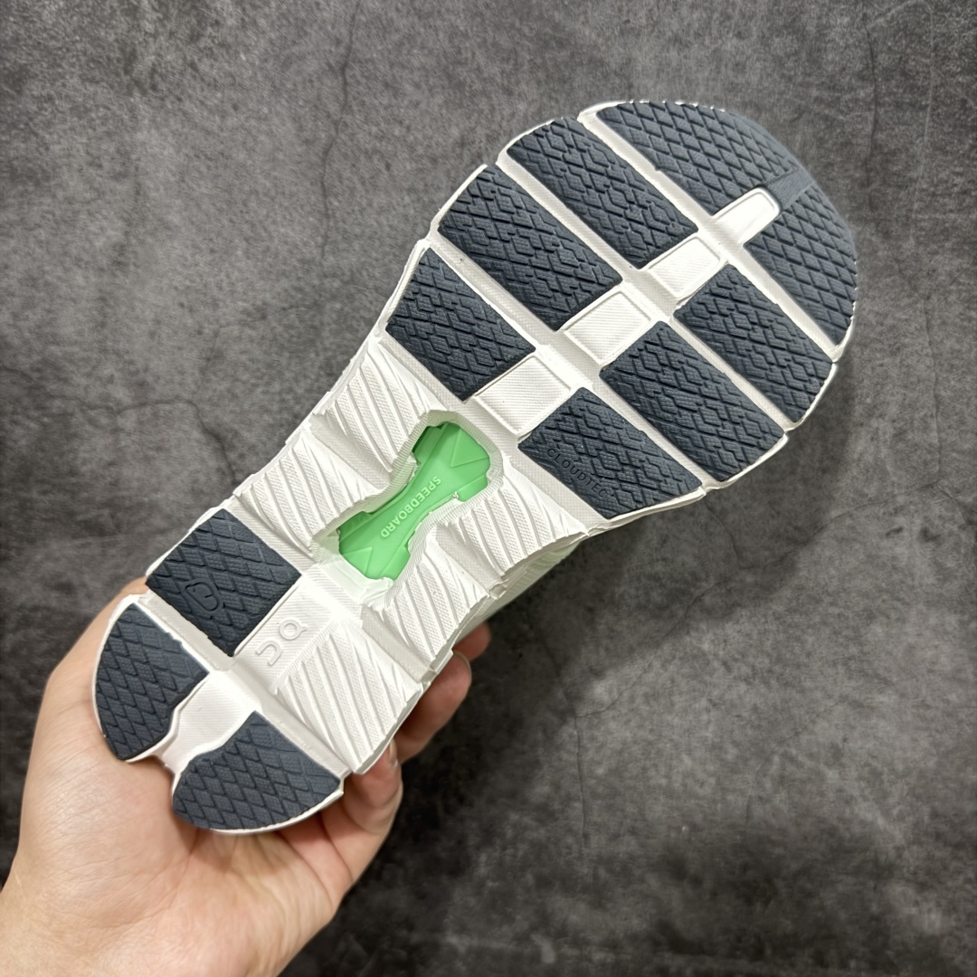 图片[9]-【PE版本】瑞士运动品牌 昂跑 ON Running Cloud X 4 克劳德X4系列低帮轻量舒适休闲运动鞋 On 昂跑 Cloud X 4 综合体能训练 休闲跑鞋。新一代跑练结合多功能跑鞋 Cloud X 4 延续轻量脚感且灵活反馈的同时提高贴合度和透气性；沿袭ON的专业跑鞋科技，旨在应对深蹲、弓箭步、间歇性、波比跳……等各类健身锻炼运动！ 尺码：36 36.5 37.5 38 38.5 39 40 40.5 41 42 42.5 43 44 45 46-选品中心