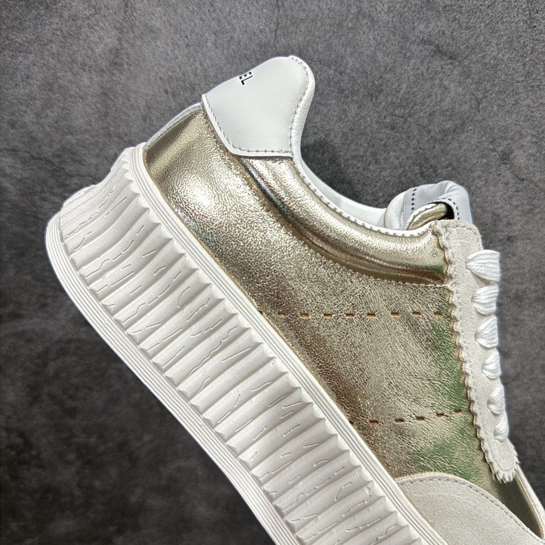 图片[7]-【广东纯原版本】Chanel香奈儿德训厚底—2025休闲鞋 专柜顶级休闲款运动鞋 这款经典设计；鞋面头层牛皮 多种工艺风格；大底时尚厚底增高，不平凡的拥入了多种配色元素…… 多元化混搭非常好看百搭，休闲，时尚，运动，户外都能兼顾…… ꫛꫀꪝ Go➫ 材料： ❶鞋面采用： 原版进口牛皮 ❷内里采用： 原版进口透气网 ❸大底根据： 原版TPU组合大底 专柜精品包装全套女 尺码：35-40-选品中心