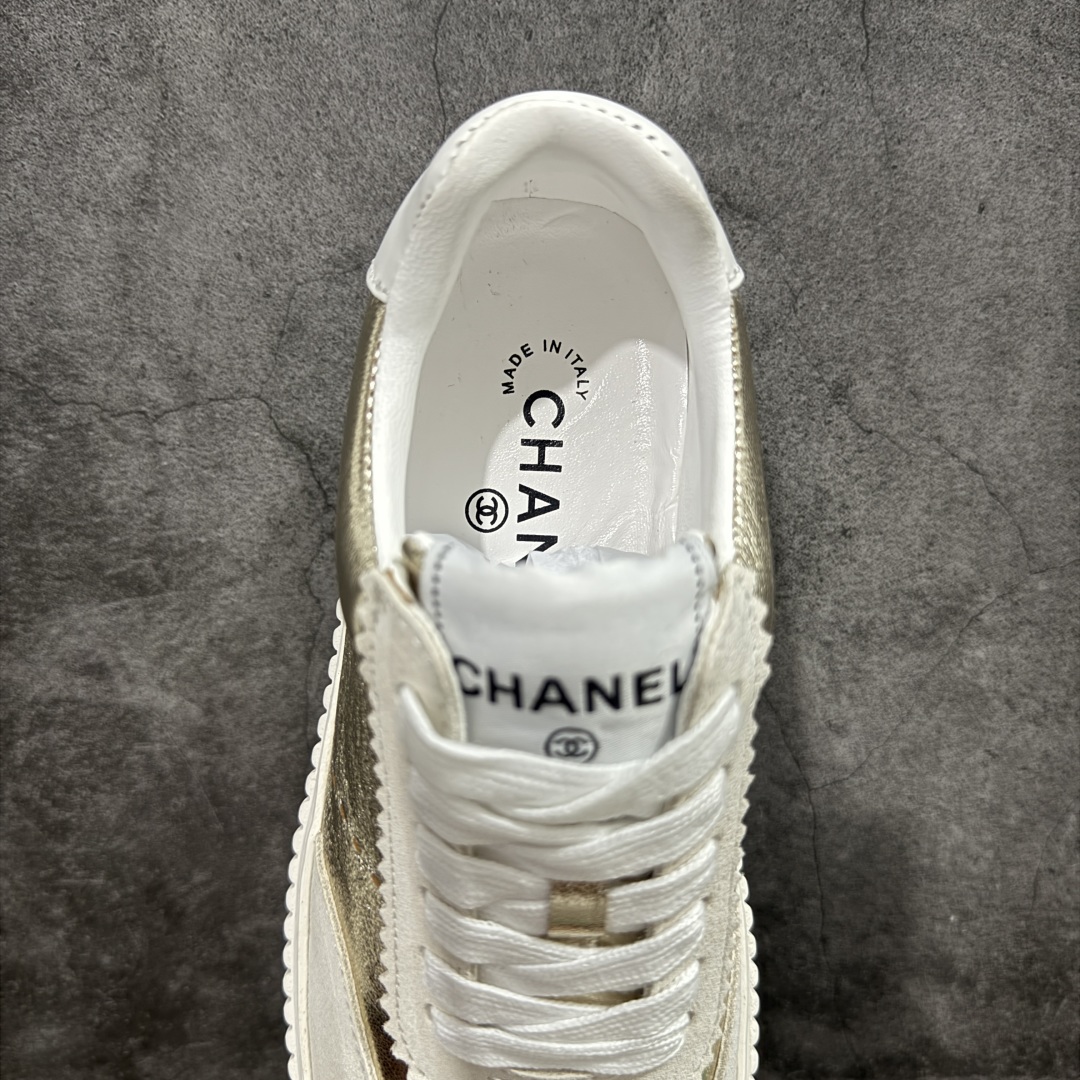 图片[8]-【广东纯原版本】Chanel香奈儿德训厚底—2025休闲鞋 专柜顶级休闲款运动鞋 这款经典设计；鞋面头层牛皮 多种工艺风格；大底时尚厚底增高，不平凡的拥入了多种配色元素…… 多元化混搭非常好看百搭，休闲，时尚，运动，户外都能兼顾…… ꫛꫀꪝ Go➫ 材料： ❶鞋面采用： 原版进口牛皮 ❷内里采用： 原版进口透气网 ❸大底根据： 原版TPU组合大底 专柜精品包装全套女 尺码：35-40-选品中心