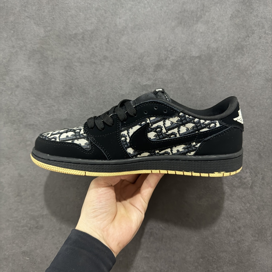 【定制版】Travis Scott x Fragment Design x Air Jordan 1 Low SP AJ1 迪奥联名 黑针织生胶 低帮文化休闲板鞋 XS2024-069