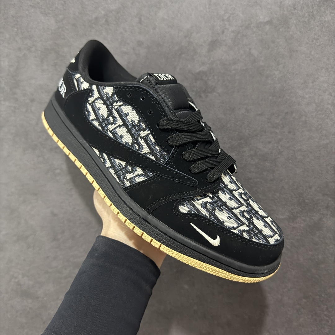 【定制版】Travis Scott x Fragment Design x Air Jordan 1 Low SP AJ1 迪奥联名 黑针织生胶 低帮文化休闲板鞋 XS2024-069