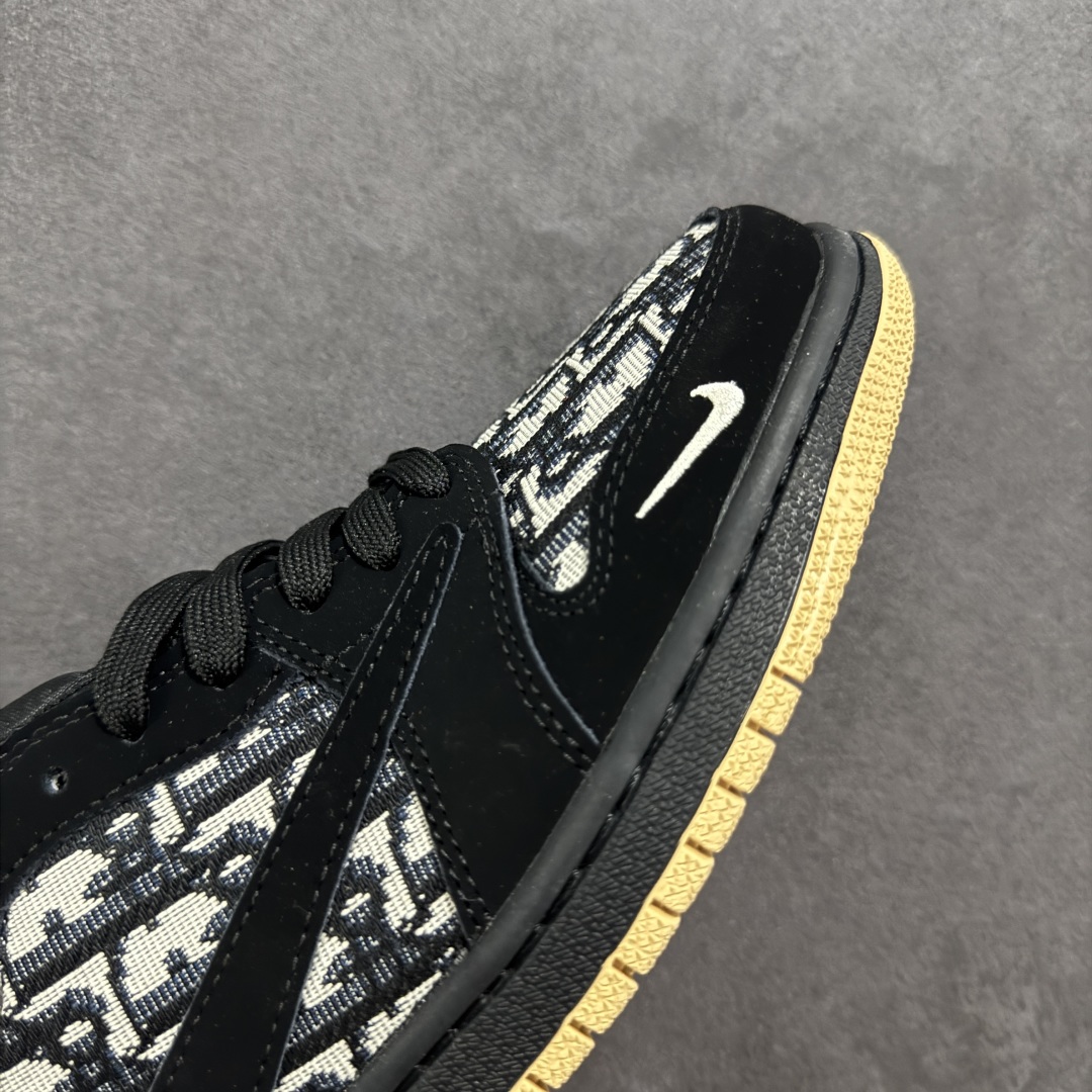 【定制版】Travis Scott x Fragment Design x Air Jordan 1 Low SP AJ1 迪奥联名 黑针织生胶 低帮文化休闲板鞋 XS2024-069