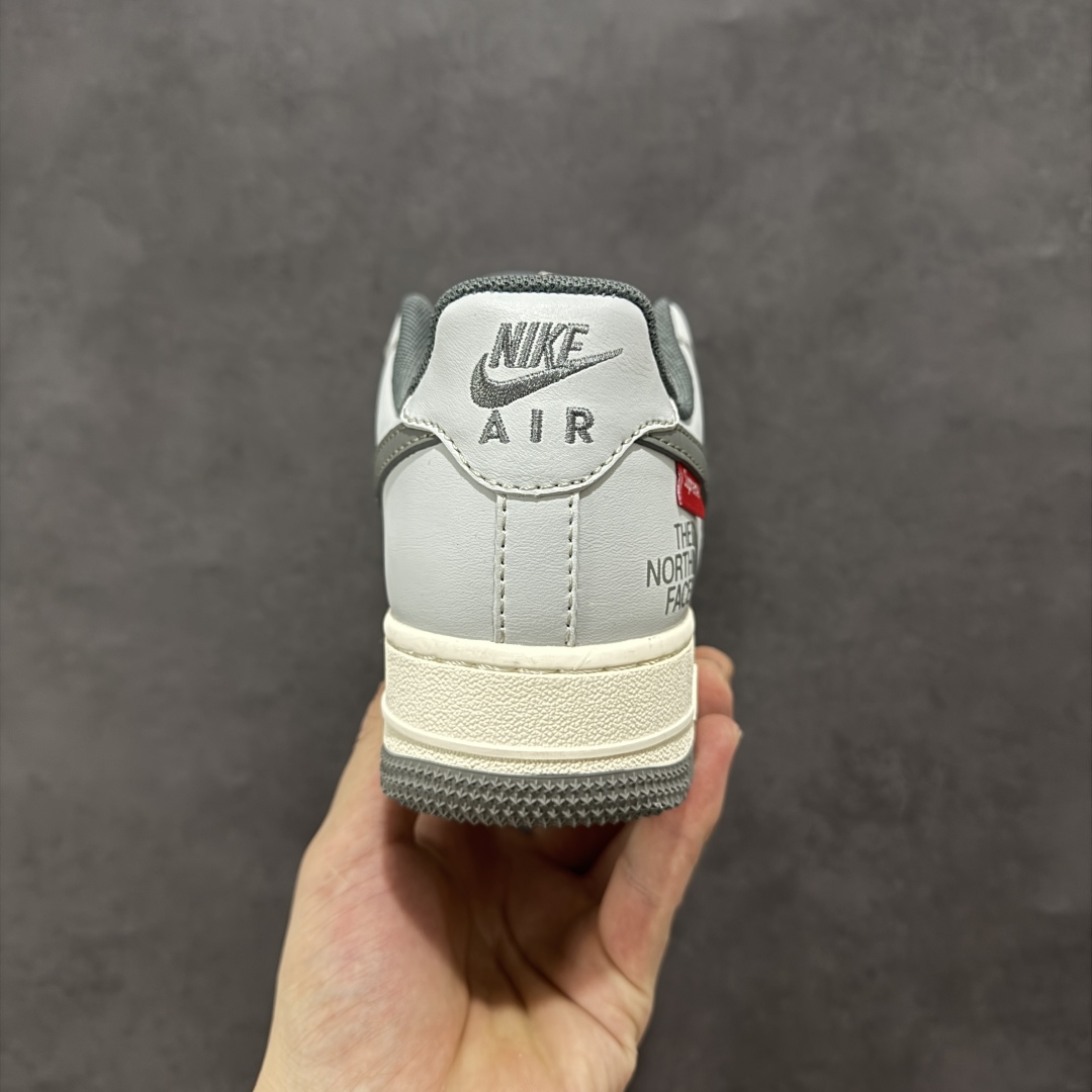  
【定制版】海外限量发售！公司级NIke Air Force 1 '07 Low “北面联名——深浅灰