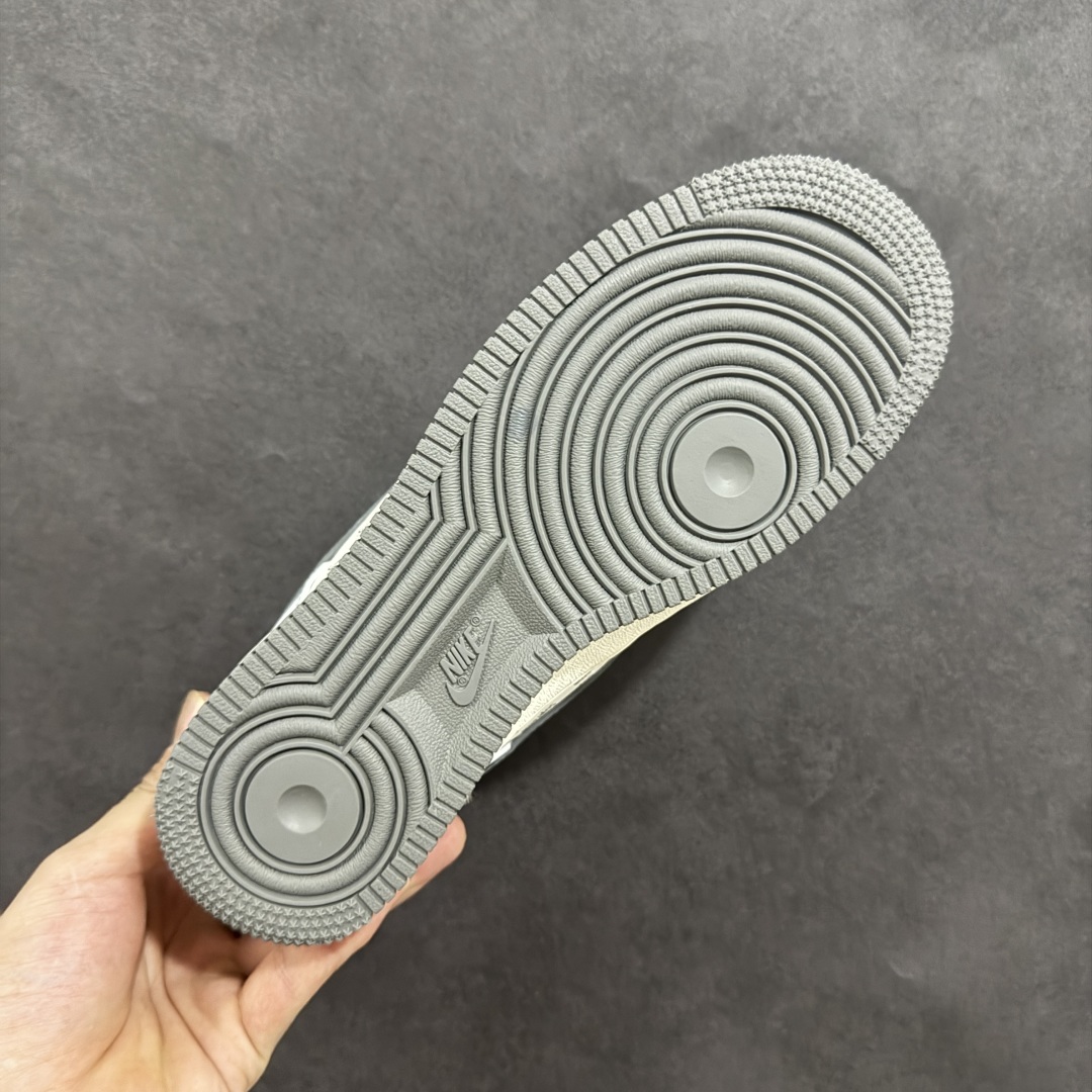  
【定制版】海外限量发售！公司级NIke Air Force 1 '07 Low “北面联名——深浅灰