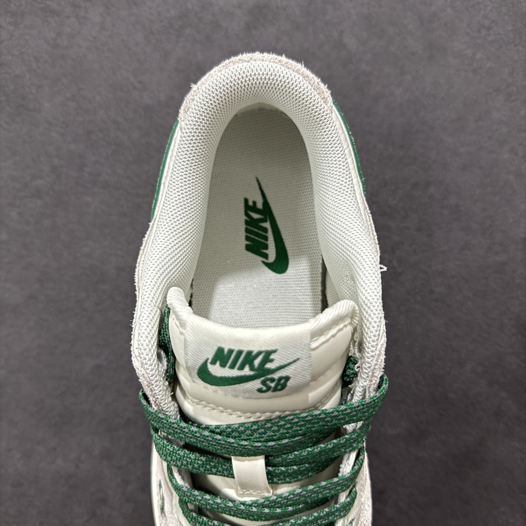  
【定制版】Nike SB Dunk Low x Stussy 白绿小钩
纯原大厂出品 极力推荐
原装