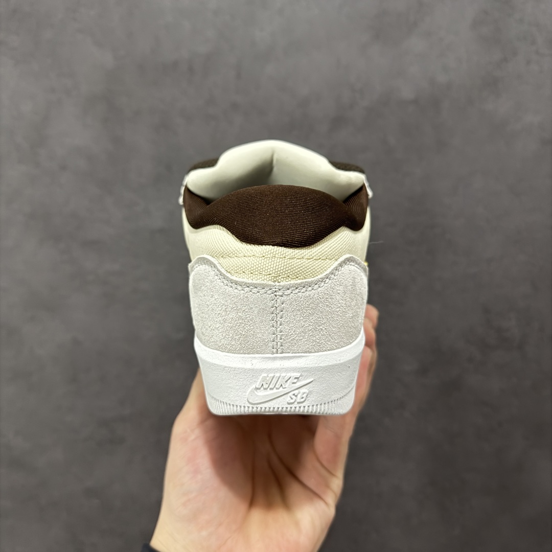 图片[4]-【公司级】Nike SB Force 58 硫化杯底 传统篮球风格 原楦版型 Nike SB Force 58 男/女滑板鞋采用包边设计 经久耐穿 硫化结构则有效提升灵活性 穿上这款创意力作 助你耀动街头 采用帆布和翻毛皮组合材料 融入打孔设计 为你打造彰显经典篮球风范的整体造型 货号：FV8104-221 尺码：36 36.5 37.5 38 38.5 39 40 40.5 41 42 42.5 43 44 45-选品中心