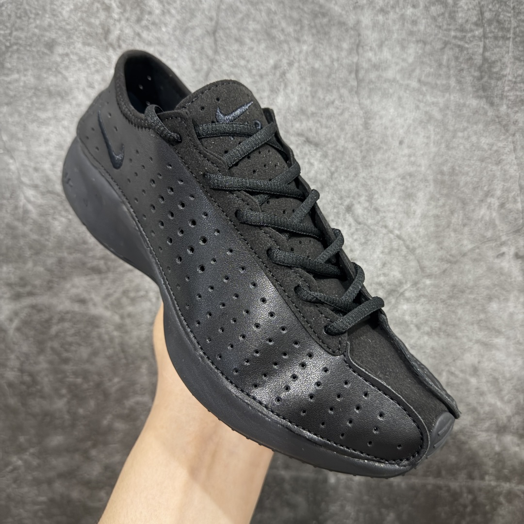 图片[3]-【公司级】Nike Air Superfly 舒适百搭防滑耐磨 低帮跑步鞋 女款 黑色 HJ8082-002 市场首发版本出货 原版开发 黑银配色超酷，未来感拉满 鞋很轻盈，鞋型偏窄 可以选择大一码，显的脚长一些 可盐可甜 颜值在线 春夏百搭款 尺码：35.5 36 36.5 37 38 38.5 39 40-选品中心