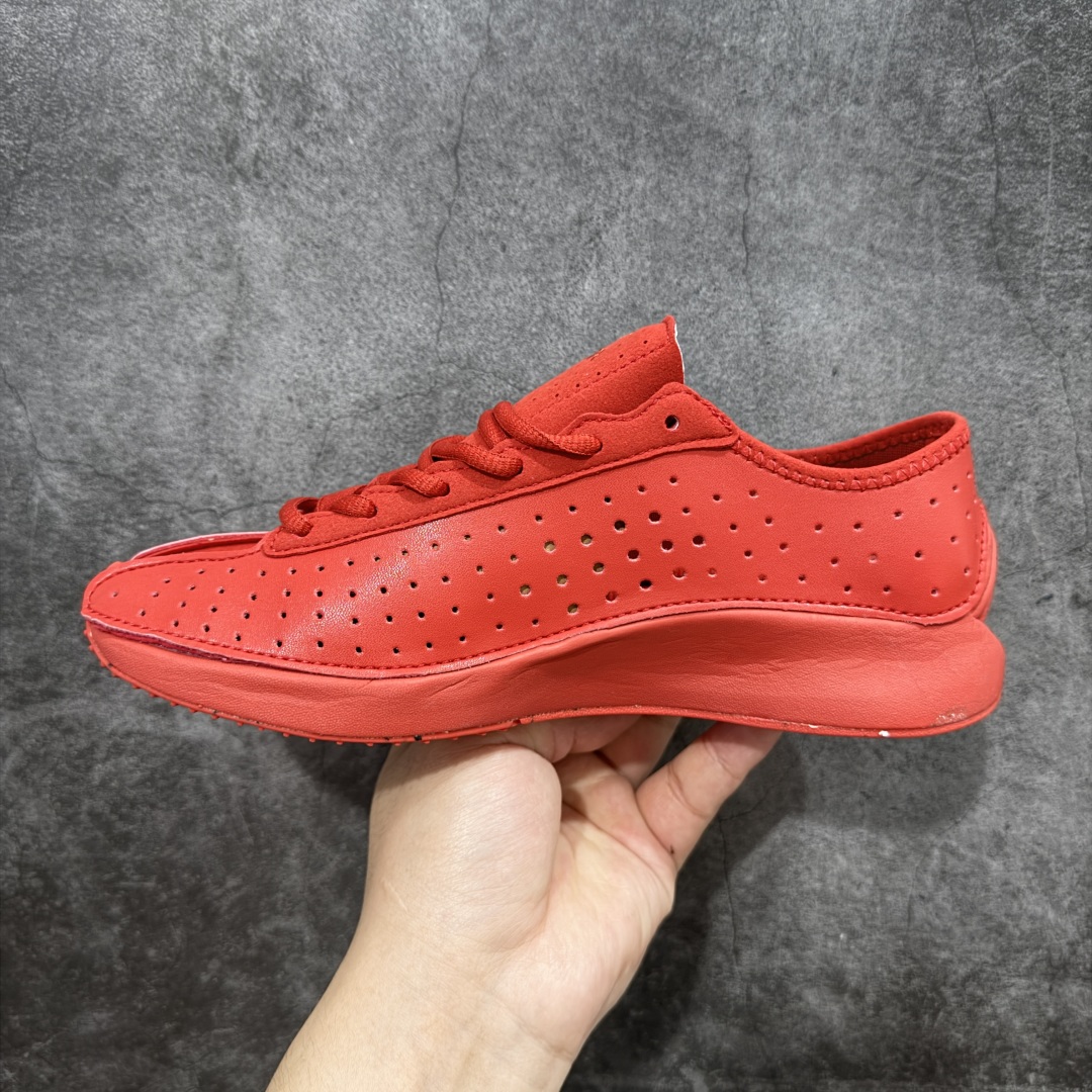 图片[2]-【公司级】Nike Air Superfly 舒适百搭防滑耐磨 低帮跑步鞋 女款 红色 HJ8082-601 市场首发版本出货 原版开发 黑银配色超酷，未来感拉满 鞋很轻盈，鞋型偏窄 可以选择大一码，显的脚长一些 可盐可甜 颜值在线 春夏百搭款 尺码：35.5 36 36.5 37 38 38.5 39 40-选品中心