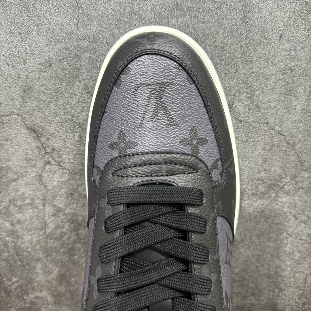 图片[5]-【海淘代购版】Louis Vuitton LV 路易威登 Rivoli 低帮休闲板鞋 海淘代购同渠道品质 高端零售 外贸充正专供 原版购入开发 ZP级全套包装 完美楦型 正确卡色 大底TPU 质感媲美原版 细节与原版一致 请注意区分市面通货材 尺码：38 39 40 41 42 43 44 45 46-选品中心