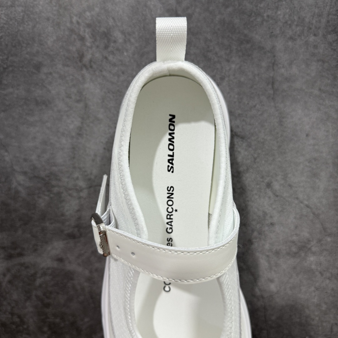 图片[8]-【莞产礼盒版】CDG x Salomon 萨洛蒙 联名款XT-6 系列 厚底 休闲 运动鞋 原版购入开发 做货 独立私模 原材料打造 一比一原版细节 延续品牌设计基因，融合简约的设计和实用的技术性 联名鞋款依旧是黑白简约配色，鞋身上的品牌字样也体现出极简主义的设计风格 搭配Contagrip 橡胶厚底鞋底设计，重新演绎的鞋面部分则以Pulsar Advanced袜套式轮廓替换了之前抽绳鞋带 并饰有网眼、抗撕裂材质鞋面、防水胶条以及尼龙拉环等细节 面料： 原版定制进口科技面料 内里： 原版进口透气网里 大底： 原版开模超轻发泡材质 底厚： 6.5CM 尺码：34-40（34 40订做不退换）-选品中心