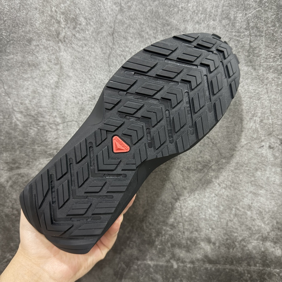 图片[9]-【莞产礼盒版】Salomon 萨洛蒙 情侣款👫 户外都市潮流舒适休闲 减震 Odyssey Elmt 运动鞋 原版购入开发 做货 雷军同款Salomon 为越野鞋 ODYSSEY ELMT LOW 提供全新配色选项 Vanillalce，配备柔软的缓震泡棉中底，提供持久的舒适感 鞋底采用了AdvancedChassisTMM 稳定的底盘系统 为穿着者提供舒服的脚感和稳定性 面料 原版定制进口牛皮材质 内里 原版定制透气网里 鞋底 原版开模防滑发泡材质 尺码： 36-46-选品中心