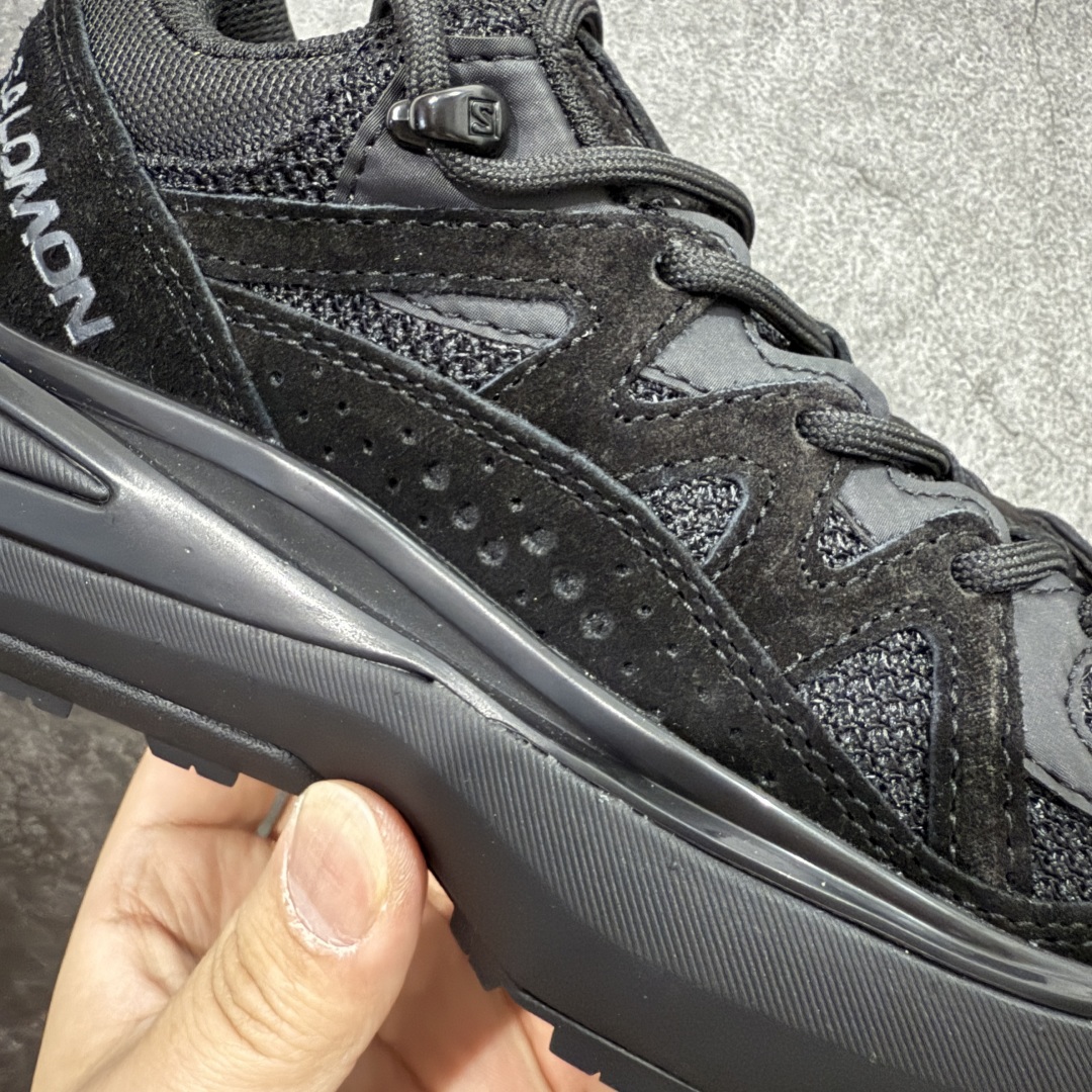 图片[3]-【莞产礼盒版】Salomon 萨洛蒙 情侣款👫 户外都市潮流舒适休闲 减震 Odyssey Elmt 运动鞋 原版购入开发 做货 雷军同款Salomon 为越野鞋 ODYSSEY ELMT LOW 提供全新配色选项 Vanillalce，配备柔软的缓震泡棉中底，提供持久的舒适感 鞋底采用了AdvancedChassisTMM 稳定的底盘系统 为穿着者提供舒服的脚感和稳定性 面料 原版定制进口牛皮材质 内里 原版定制透气网里 鞋底 原版开模防滑发泡材质 尺码： 36-46-选品中心