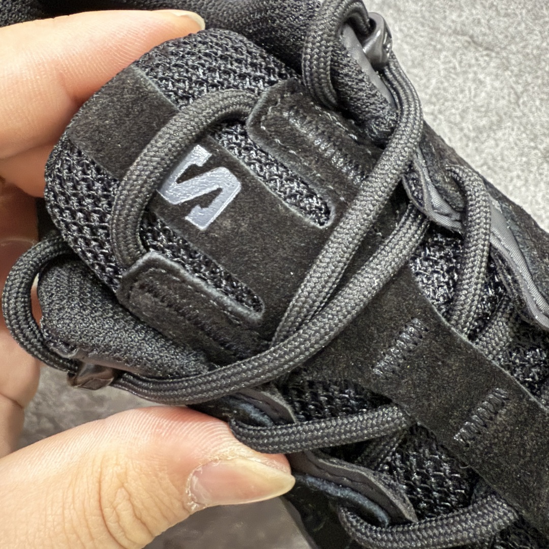 图片[5]-【莞产礼盒版】Salomon 萨洛蒙 情侣款👫 户外都市潮流舒适休闲 减震 Odyssey Elmt 运动鞋 原版购入开发 做货 雷军同款Salomon 为越野鞋 ODYSSEY ELMT LOW 提供全新配色选项 Vanillalce，配备柔软的缓震泡棉中底，提供持久的舒适感 鞋底采用了AdvancedChassisTMM 稳定的底盘系统 为穿着者提供舒服的脚感和稳定性 面料 原版定制进口牛皮材质 内里 原版定制透气网里 鞋底 原版开模防滑发泡材质 尺码： 36-46-选品中心