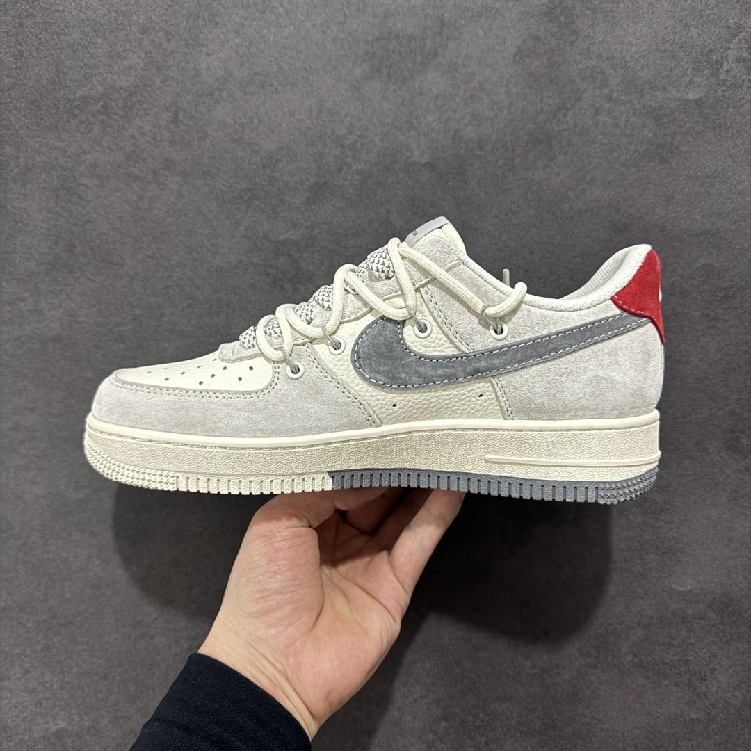  
【定制版】Nike Air Force 1'07 Low LV联名 双拼红尾抽绳 空军一号低帮休闲板