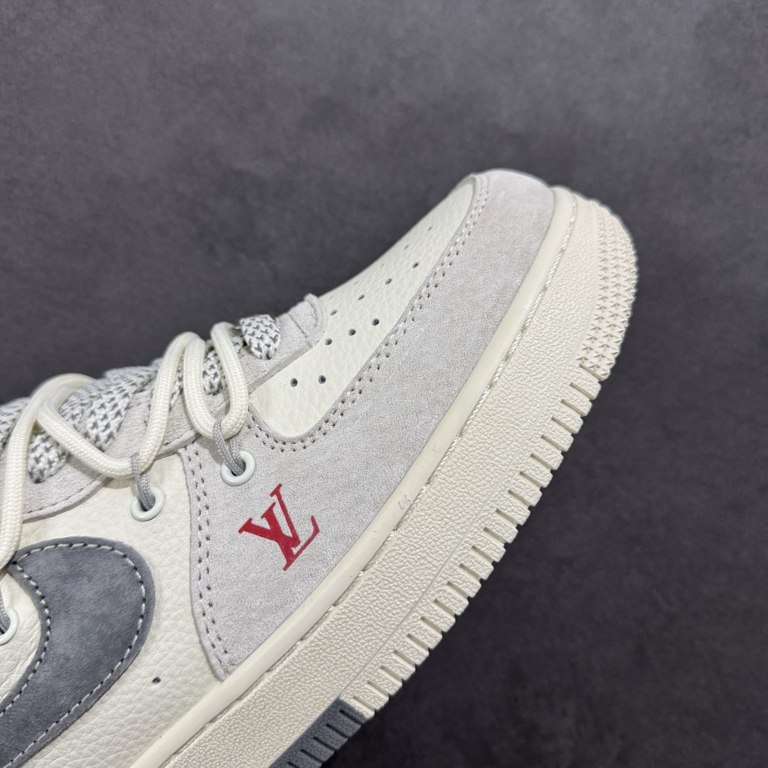  
【定制版】Nike Air Force 1'07 Low LV联名 双拼红尾抽绳 空军一号低帮休闲板