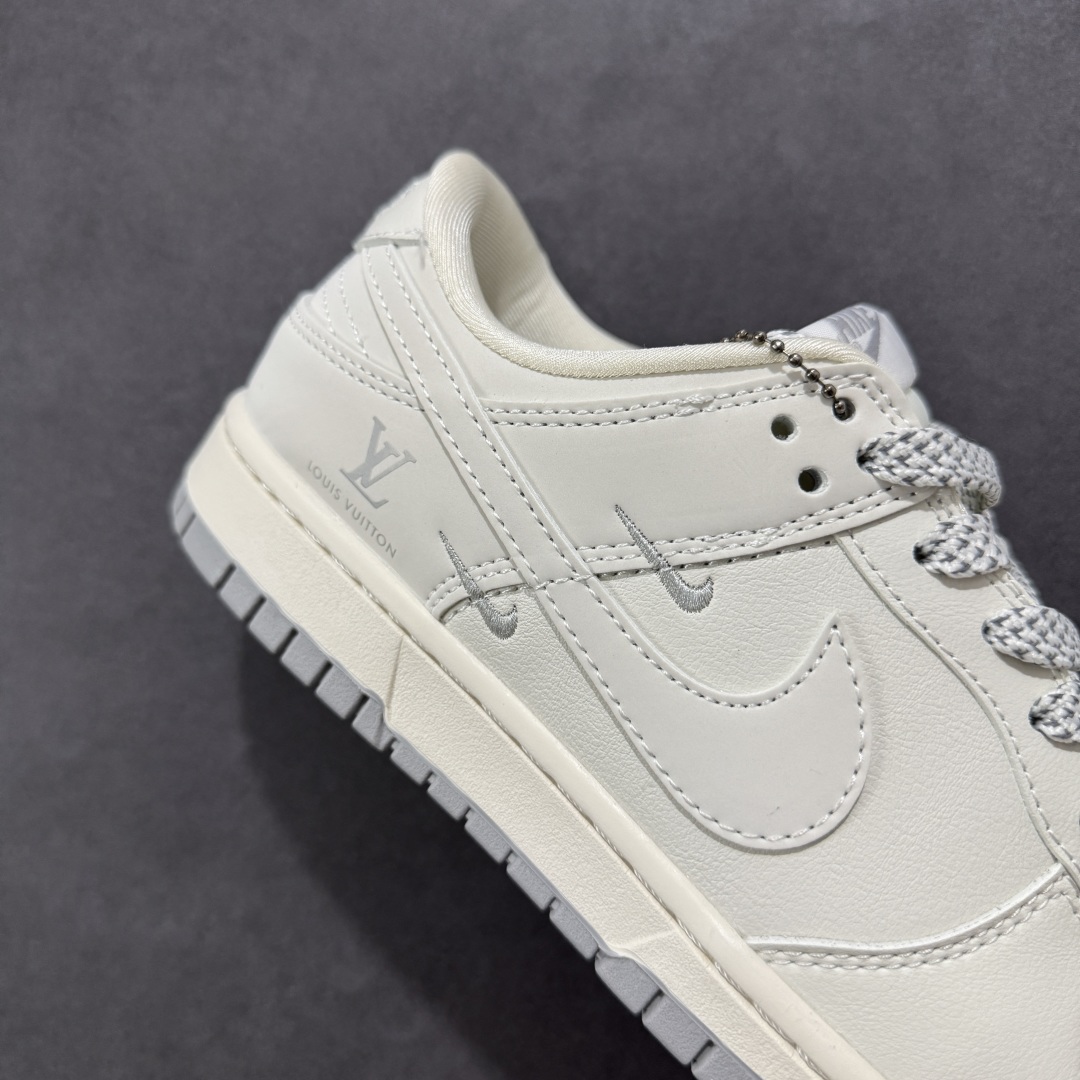  
【定制版】Nike SB Dunk Low LV联名 百搭米灰 周年高端定制 低帮休闲板鞋 XX31