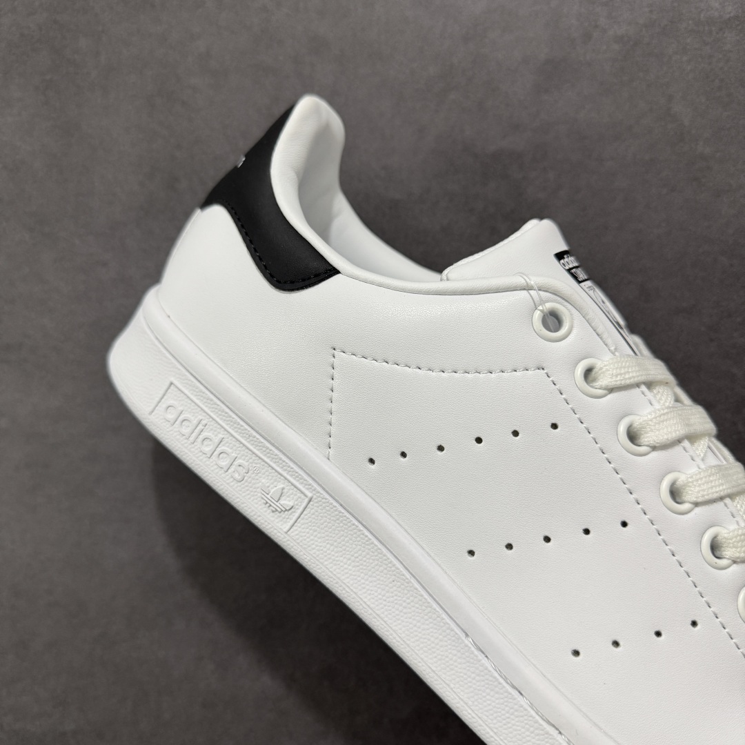 图片[6]-【公司级】AD Originals Stan Smith 史密斯 复古时尚舒适运动休闲板鞋 原楦原纸板开发 全鞋头层皮料打造 区别市面普通真标版本 鞋身侧面打孔 后跟拼色皮革 橡胶大底提供坚实的基础 复古风拉满 永远经典的小白鞋首选 货号：M20323 尺码：36 36.5 37 38 38.5 39 40 40.5 41 42 42.5 43 44 45-选品中心