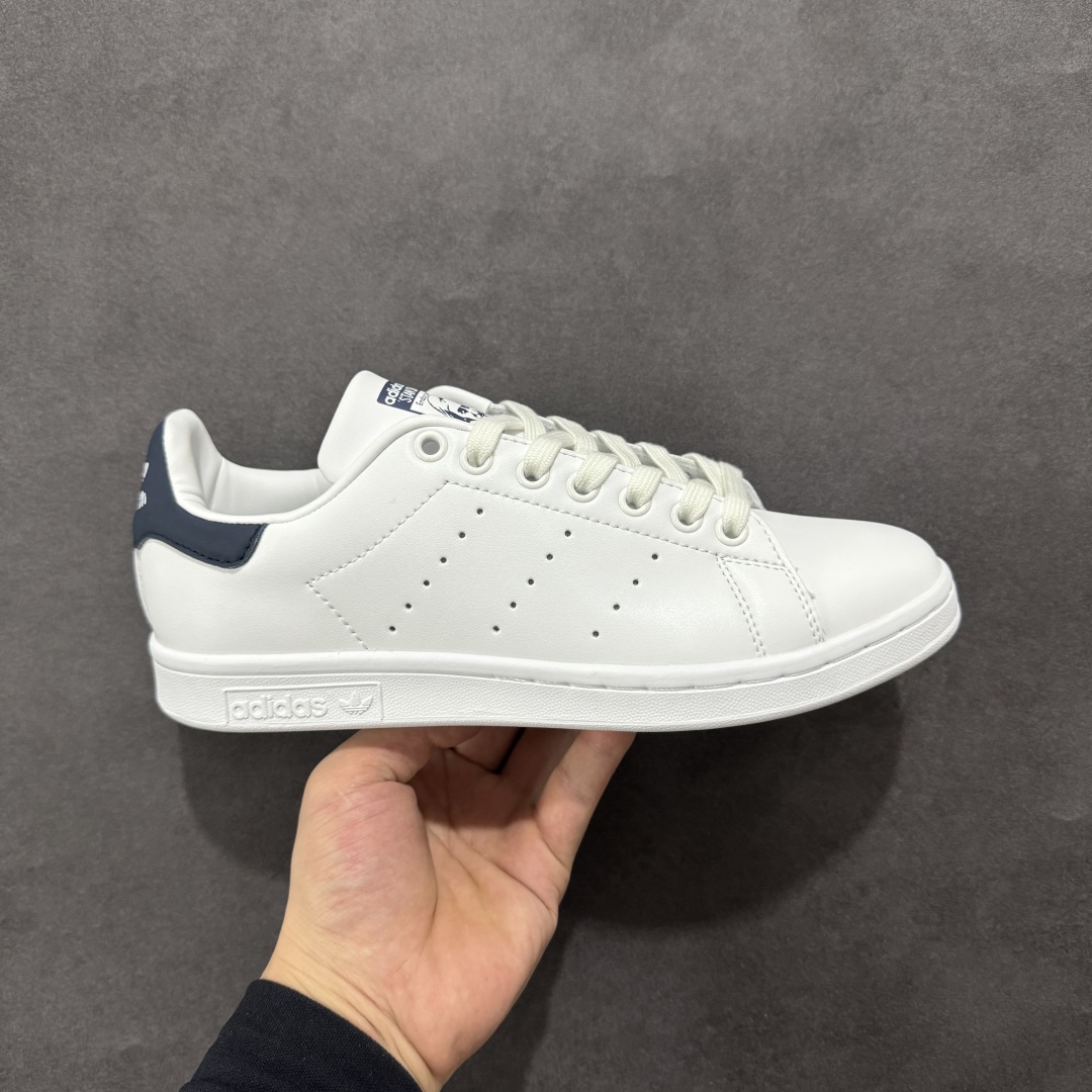 【公司级】AD Originals Stan Smith 史密斯 复古时尚舒适运动休闲板鞋 原楦原纸板开发 全鞋头层皮料打造 区别市面普通真标版本 鞋身侧面打孔 后跟拼色皮革 橡胶大底提供坚实的基础 复古风拉满 永远经典的小白鞋首选 货号:M20325 尺码:36 36.5 37 38 38.5 39 40 40.5 41 42 42.5 43 44 45-选品中心