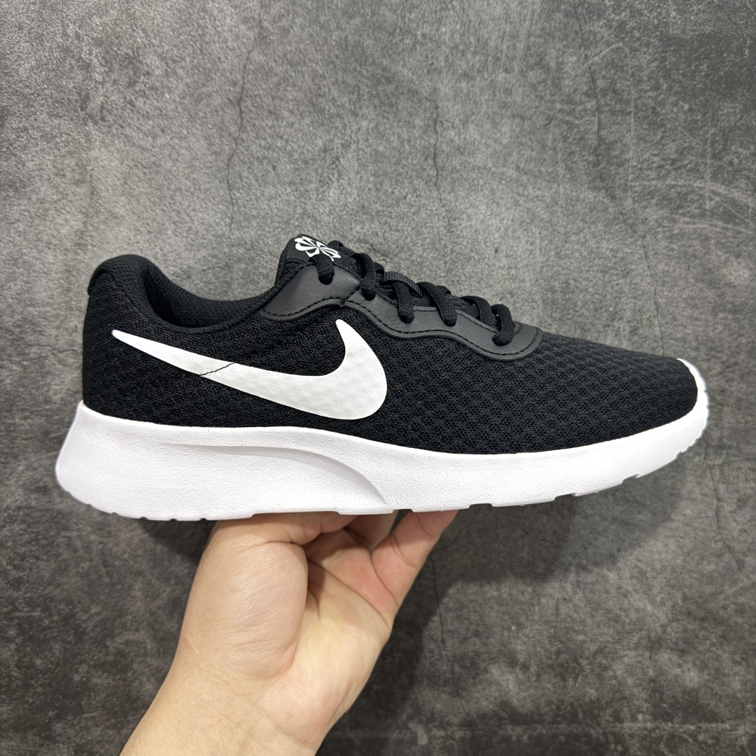 【XE纯原】耐克Nike Tanjun 环保伦敦奥运三代 透气网鞋面 轻量化舒适 休闲运动跑鞋 DJ6257-004 平台专供 充正品质 之前未流通市场版本 内里嵌入定型海绵 全部原鞋开发打造 所有细节全部同步原版 市场最高品质没有之一的存在 欢迎对比市场任何货品💪🏻 鞋身由Roshe Run 优质织物及人造革材料打造，轻盈透气，脚感舒适。耐克nike tanjun休闲鞋还有一体式网眼织物鞋面和直注式中底，缔造卓越透气性与轻质减震防护体验。 尺码： 36-45半-选品中心