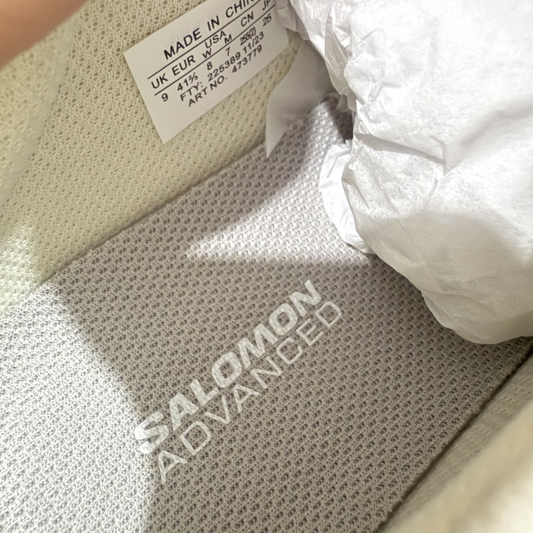 图片[7]-【莞产礼盒版】萨洛蒙 Salomon 25ss新款 S/LAB ALPINWAY 系列 户外登山鞋 休闲运动鞋 情侣款👫 这是一款独特的混合鞋 专为多功能山地探险而设计 该鞋具有优化的缓冲，双密度中底，提供舒适和精准度。其底部采用 Contagrip Alpine，一种高粘性橡胶化合物 提供强大的静摩擦力 精确的抓地力和耐用性 丰富的细节，标志性运动鞋被提炼为新的都市经典 为 SALOMON带来静谧气息 面料原版进口牛皮+透气网面 内里原版进口透气网里 鞋底原版开模防滑橡胶大底 尺码： 女35-40 男39-45（女40 男45定做）-选品中心