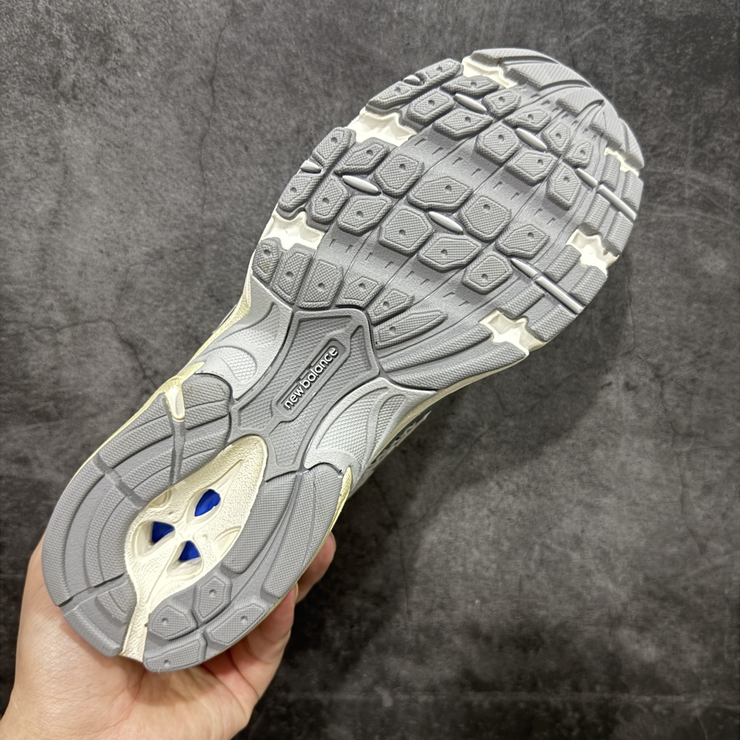 200 New Balance NB740系列复古老爹风休闲运动慢跑鞋 U740AR2