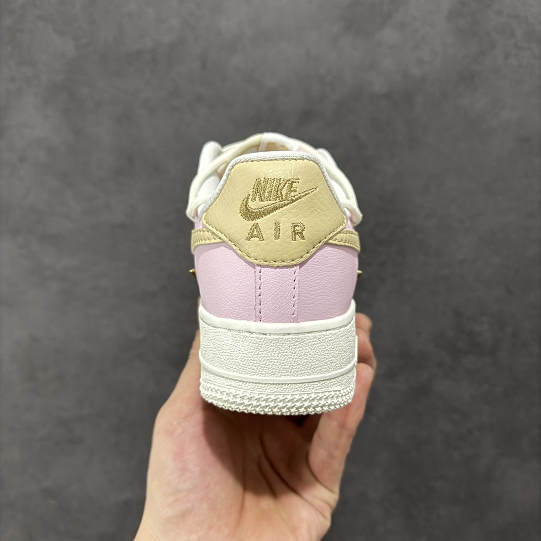  
【定制版】Nike Air Force 1 Low 07 粉白金四小钩绑带满天星
原楦头原纸板 打造