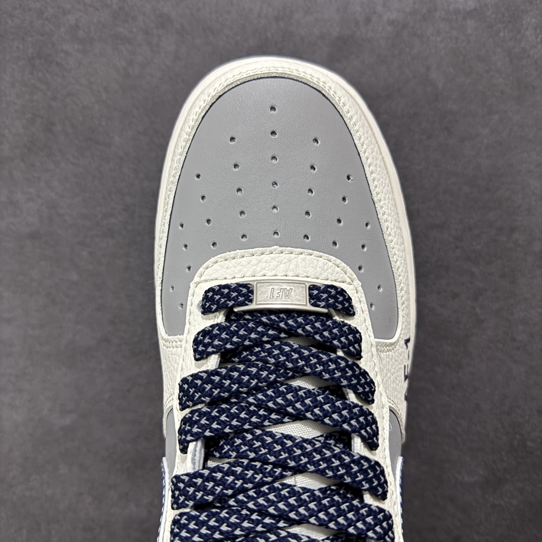  
【定制版】Supreme x Nk Air Force 1’07 Lv8 定制配色 Supreme联