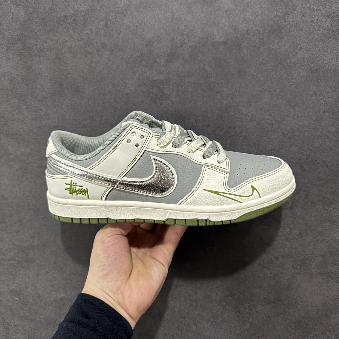   
【定制版】Nike SB Dunk Low x Stussy 白灰绿小钩双鞋带
纯原大厂出品 极力