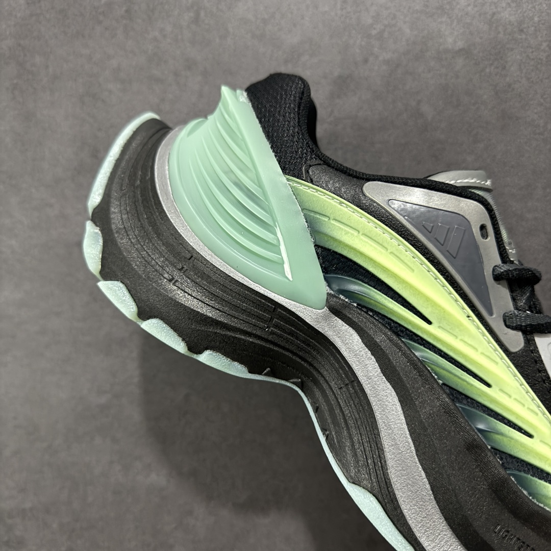 图片[6]-【公司级】Adidas Vento XLG MTW 脉冲系列 复古休闲老爹鞋 官方同步上架 鞋面是透气网面和皮革拼接 脚感轻盈 不闷汗 每次穿着跑步都感觉脚底在自由呼吸 鞋底是adidas经典的防滑设计 纹路很深 抓地力超稳 低帮设计很显脚踝纤细 却不失满满的包围安全感 货号： JQ6211  尺码：35.5 36 36.5 37 38 38.5 39 40 40.5 41 42 42.5 43 44 45-选品中心