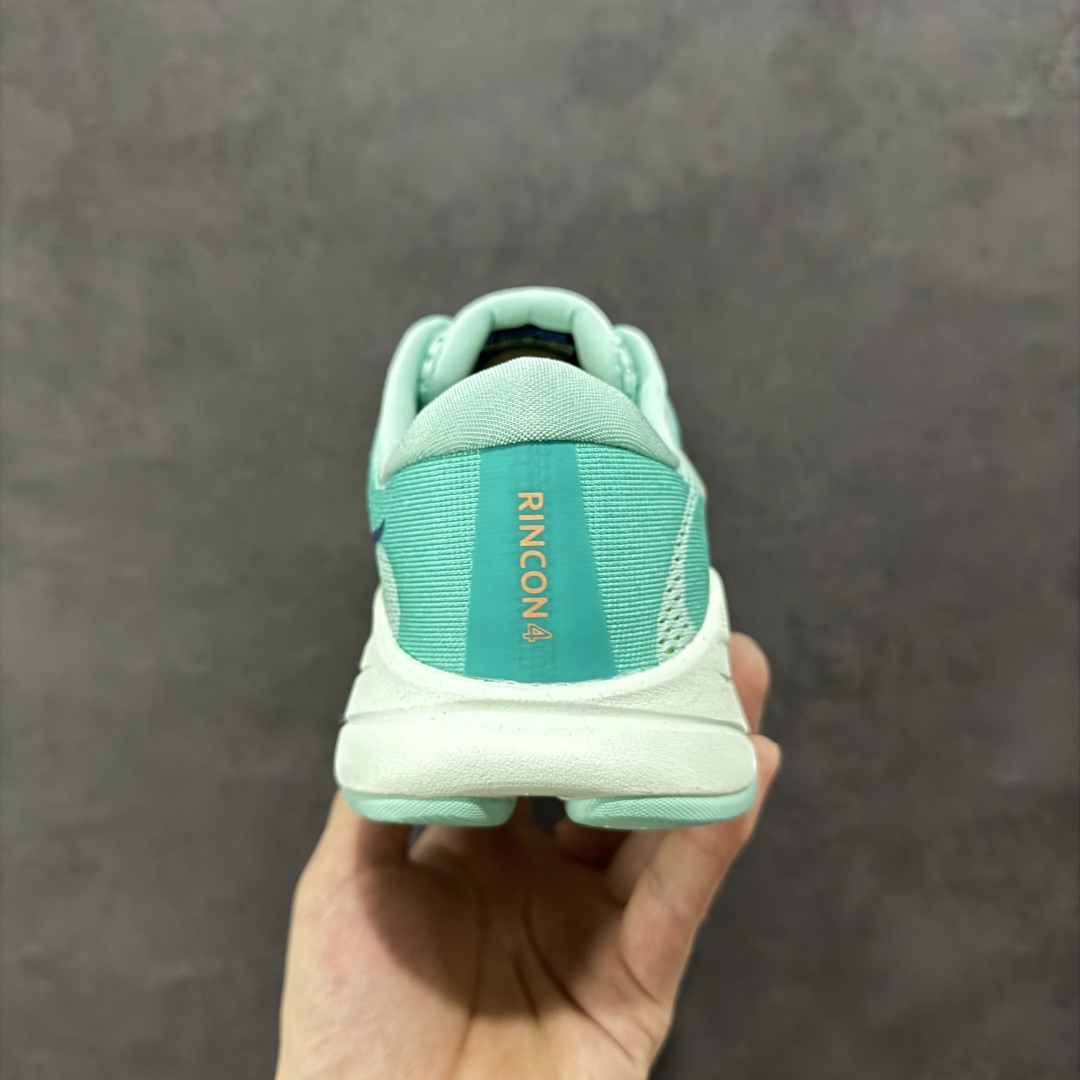 图片[4]-【纯原版】HOKA ONE ONE RINCON 4 舒适防滑耐磨低帮休闲跑步鞋 林康4代 Rincon 4 是一款日常训练用的跑步鞋，踩上去的感觉很结实。它适合中短距离跑步，但如果您习惯于稍硬的感觉，也可以用于长距离跑步。但它的速度不够快，不能作为速度训练鞋，也不够柔软，不能作为恢复训练鞋，日常里程跑才是它的优势所在。如果您想尝试 Hoka 跑鞋，又想享受极具竞争力的价格，那就试试这款鞋吧。尺码：36 36.5 37.5 38 38.5 39 40 40.5 41 42 42.5 43 44 44.5 45-选品中心