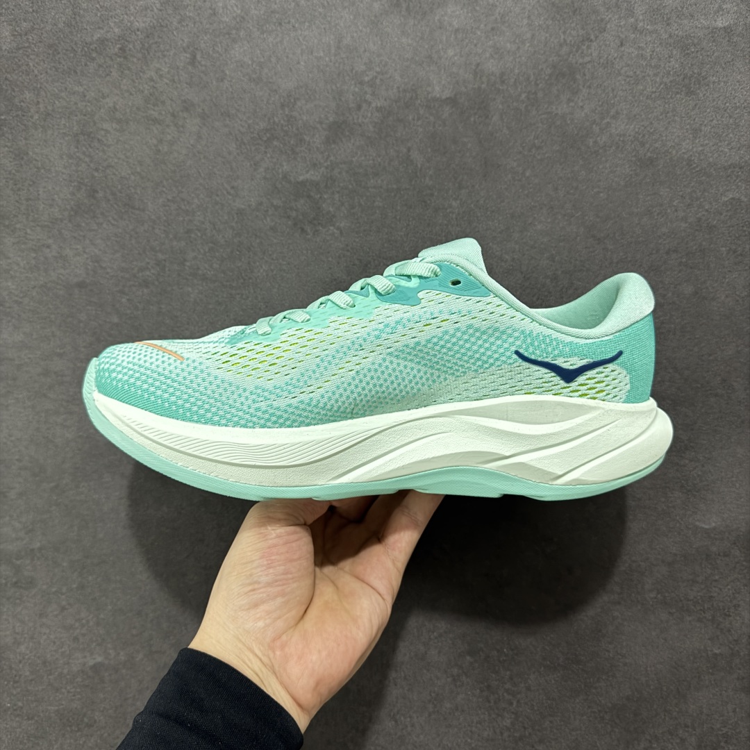 图片[2]-【纯原版】HOKA ONE ONE RINCON 4 舒适防滑耐磨低帮休闲跑步鞋 林康4代 Rincon 4 是一款日常训练用的跑步鞋，踩上去的感觉很结实。它适合中短距离跑步，但如果您习惯于稍硬的感觉，也可以用于长距离跑步。但它的速度不够快，不能作为速度训练鞋，也不够柔软，不能作为恢复训练鞋，日常里程跑才是它的优势所在。如果您想尝试 Hoka 跑鞋，又想享受极具竞争力的价格，那就试试这款鞋吧。尺码：36 36.5 37.5 38 38.5 39 40 40.5 41 42 42.5 43 44 44.5 45-选品中心