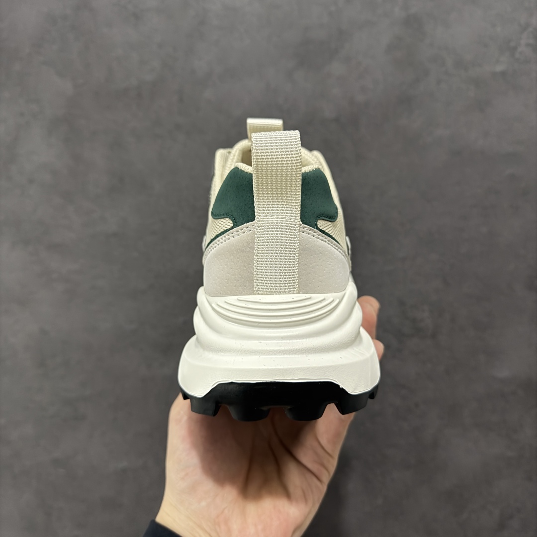 图片[4]-【公司级】Ecco 爱步厚底阿甘华夫复古跑步鞋  #舒适质感鞋面 细腻柔和纹理自然，搭配潮流设计，舒适清爽透气 加厚后跟设计，美观时尚 柔软弹力 舒适透气内里 采用柔软材质，细腻亲肤不磨脚，柔和脚感体验 防滑弹力鞋底 轻质止滑鞋底，搭配立体底纹，稳固抓地 时尚生活 敢于不同 刷新未知 潮人一步的出色外形 尺码：39-44-选品中心